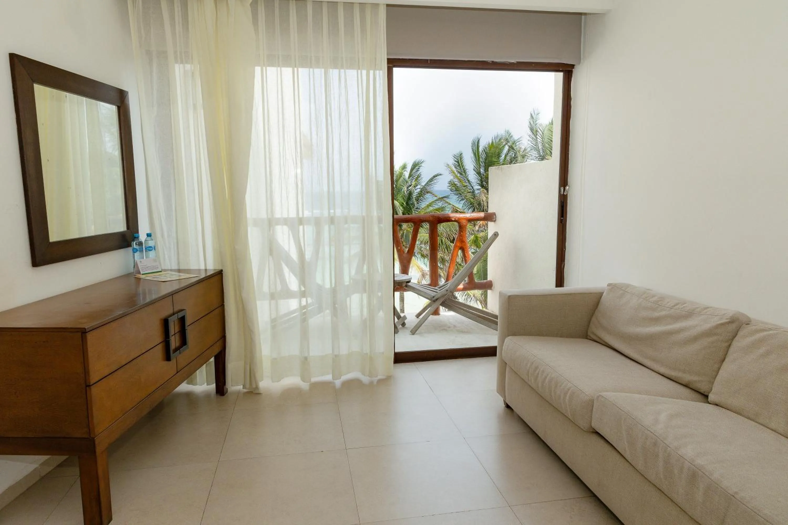 Living room in Quinto Sole Boutique Hotel Mahahual