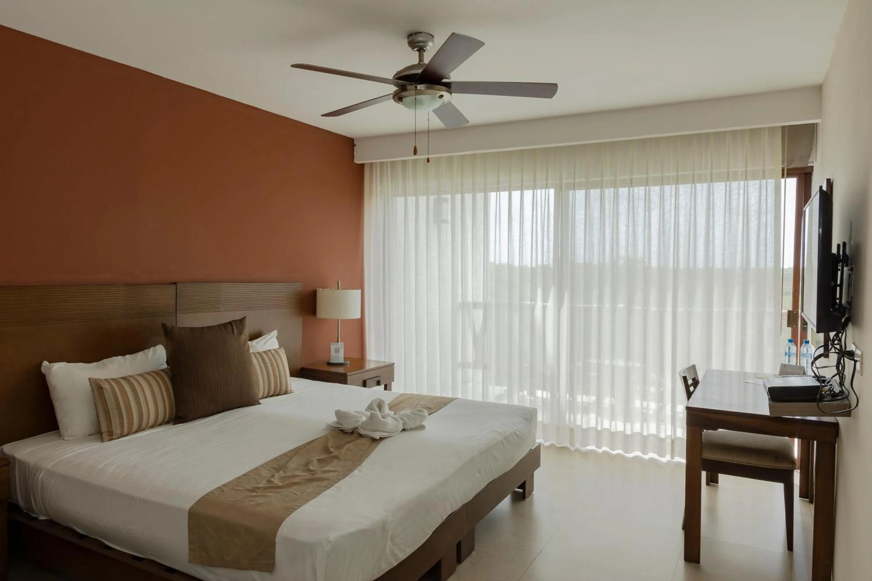 Bedroom, Bed in Quinto Sole Boutique Hotel Mahahual