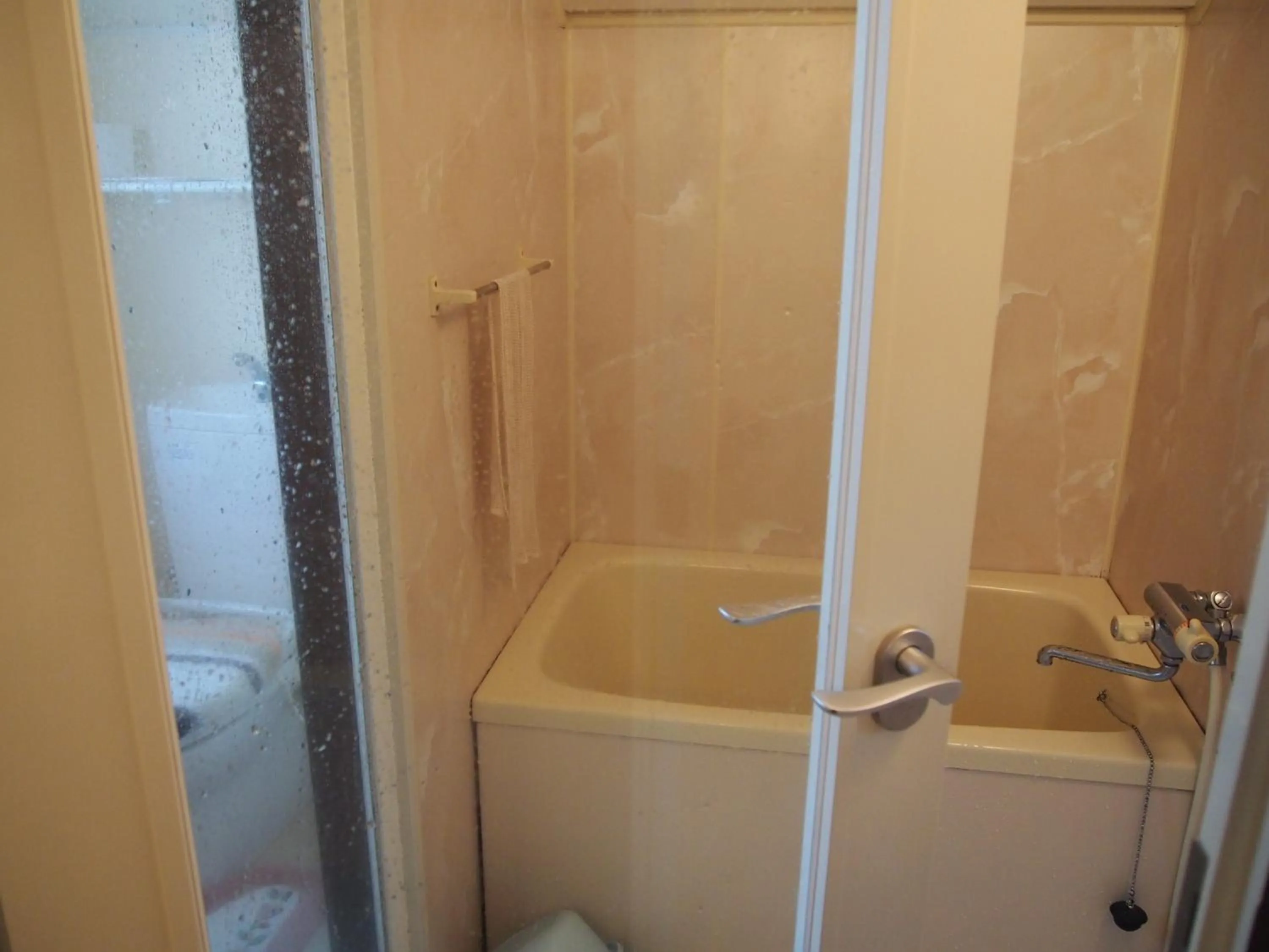 Shower in Guesthouse Canterbury