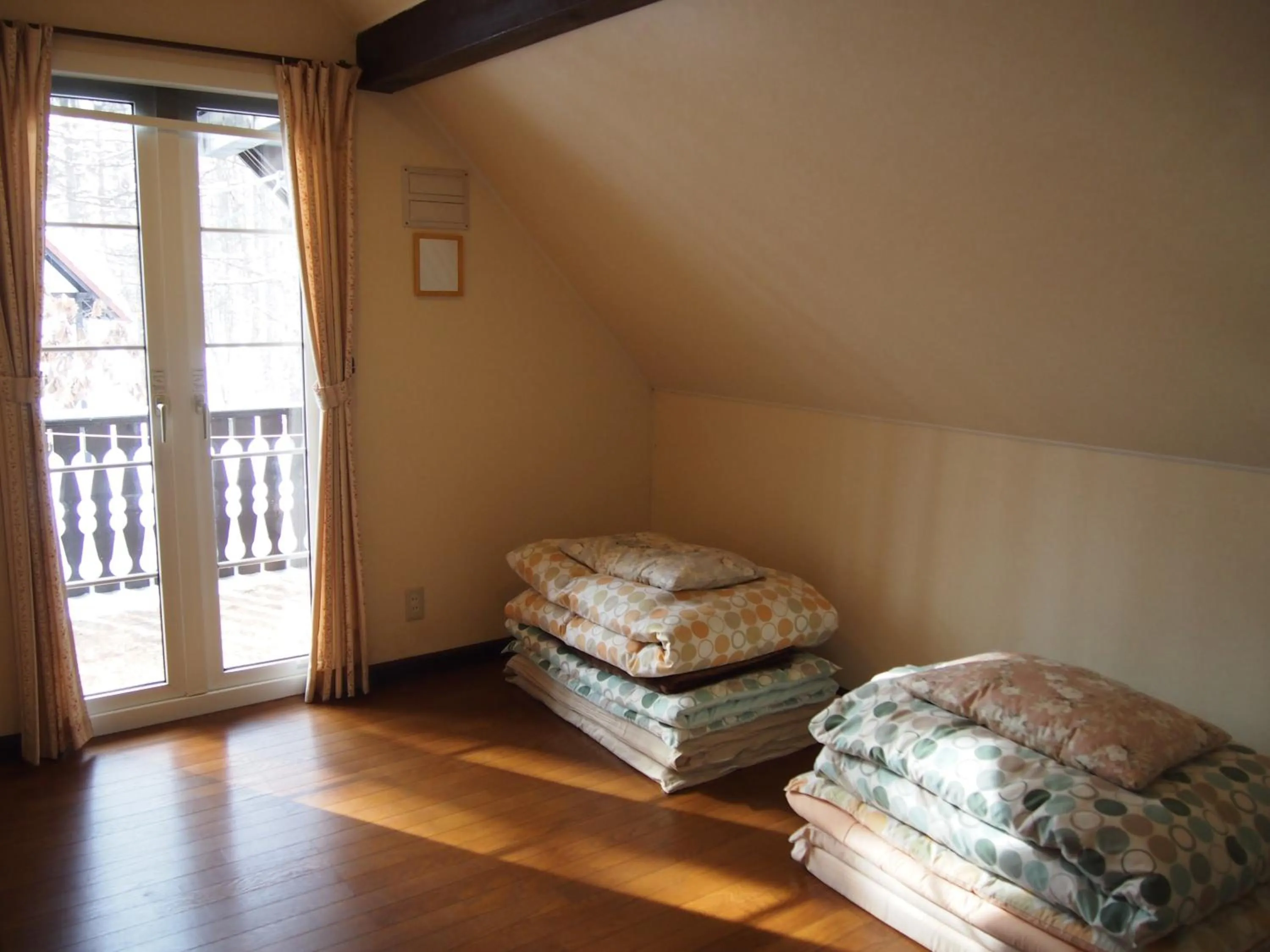 Photo of the whole room, Bed in Guesthouse Canterbury