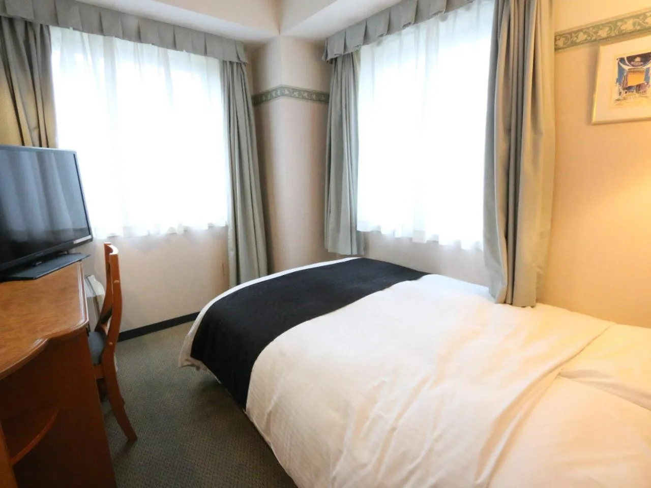 Double Room with Small Double Bed - Non-Smoking in APA Hotel Fukui Katamachi
