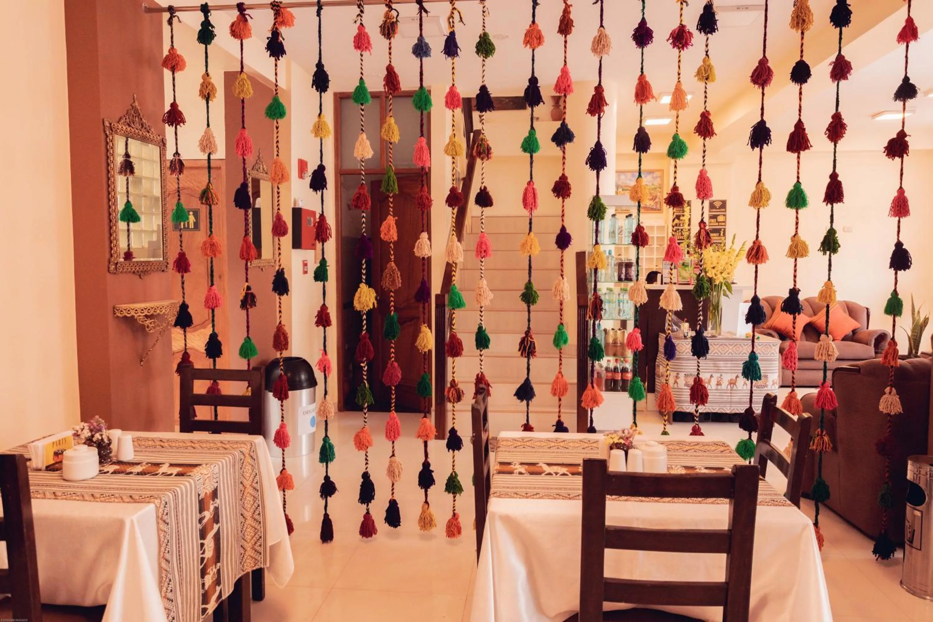 Dining area in Hotel Las Quenas
