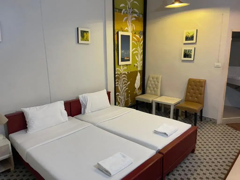 Twin Room with Garden View in Rajata Hotel Twin Room with Garden View in Rajata Hotel