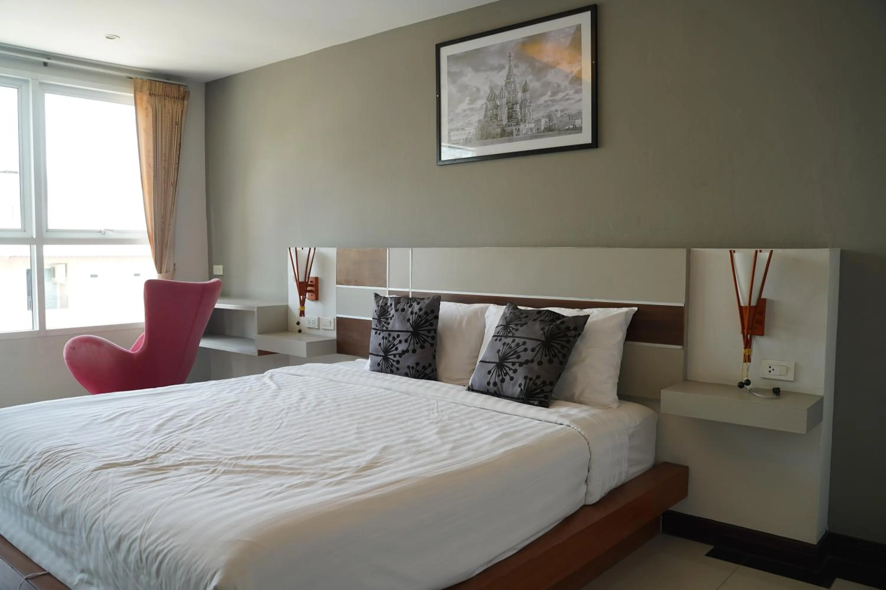 Bedroom, Bed in V Style Pattaya North Beach