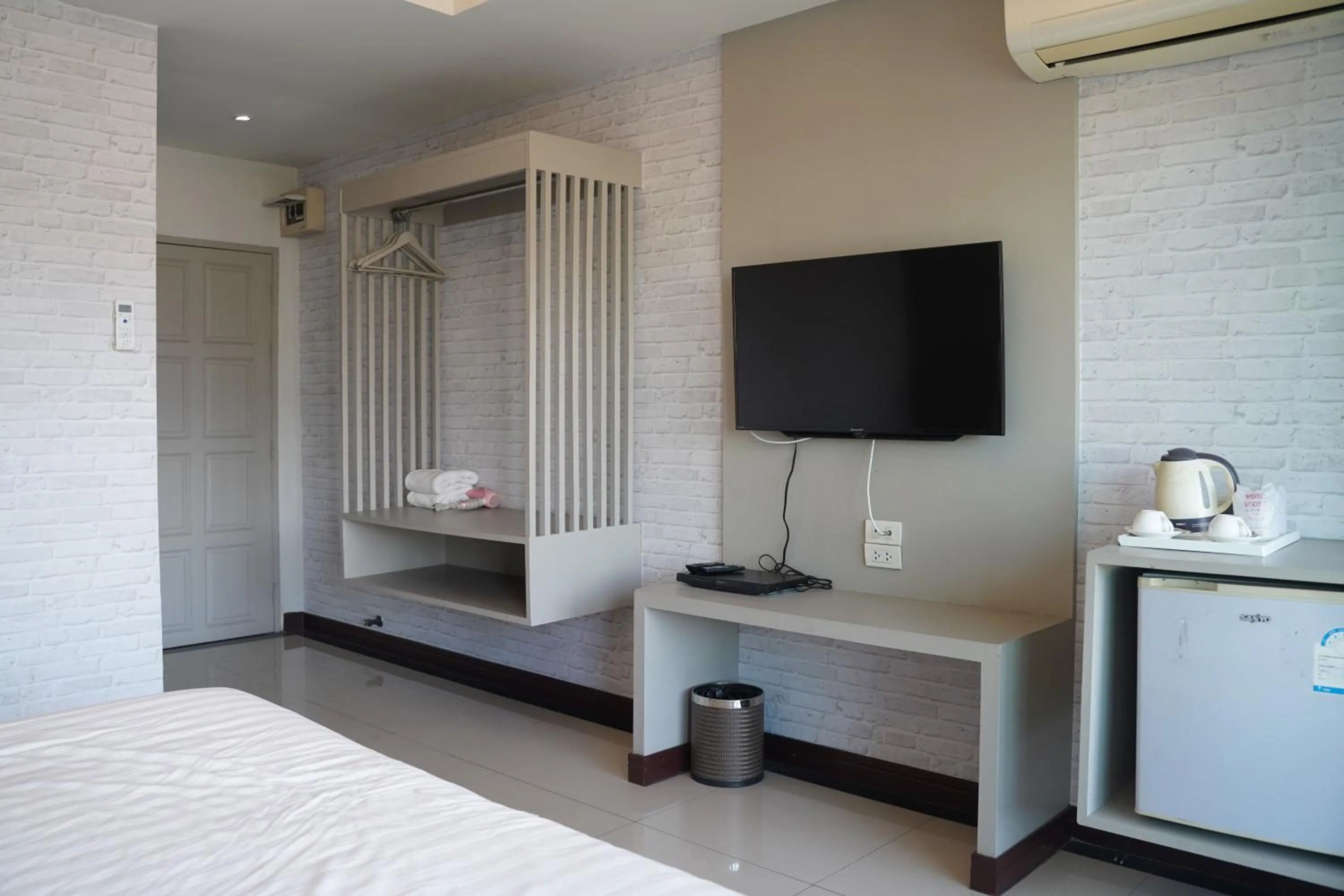 TV and multimedia, Bed in V Style Pattaya North Beach