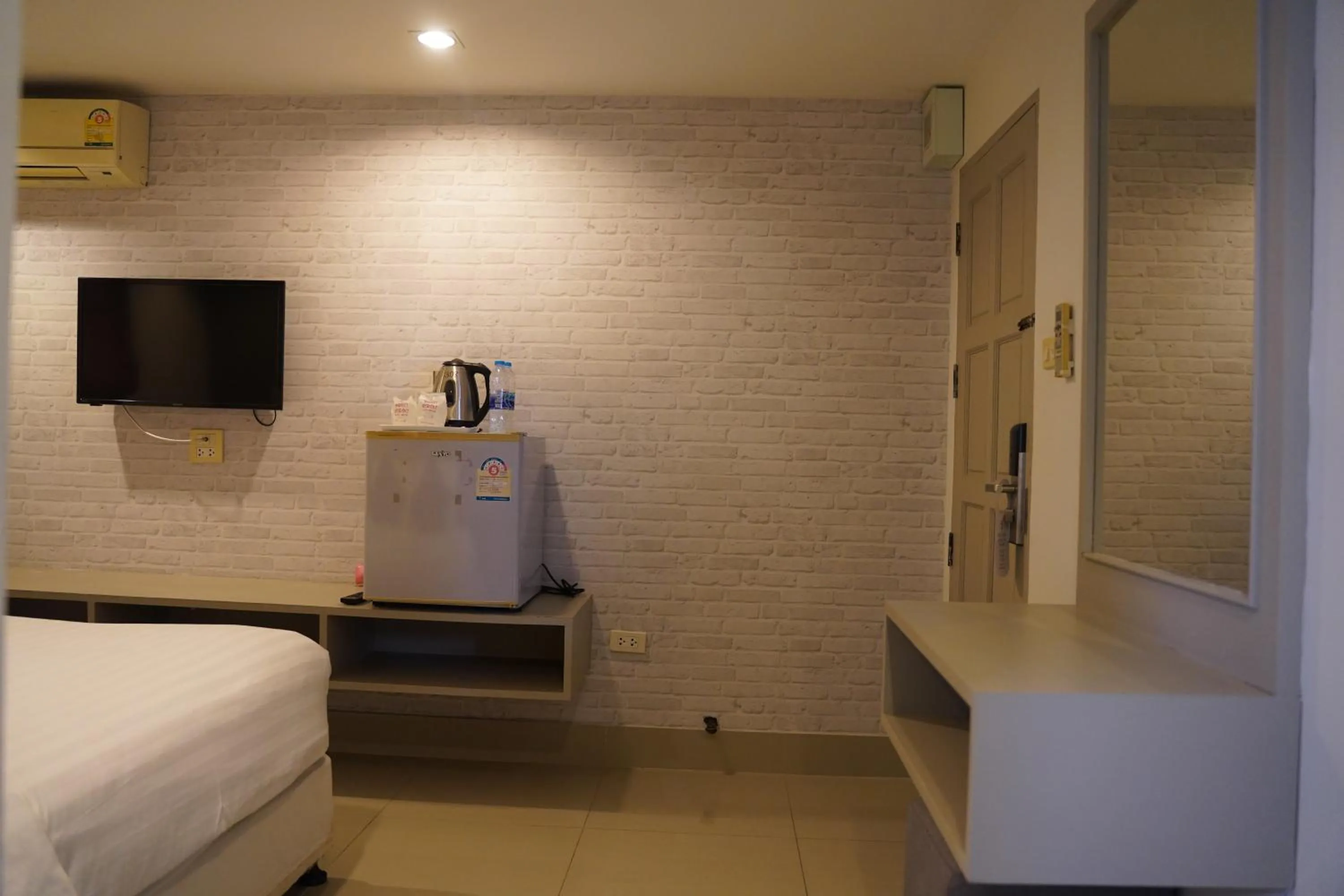 TV and multimedia, Bed in V Style Pattaya North Beach