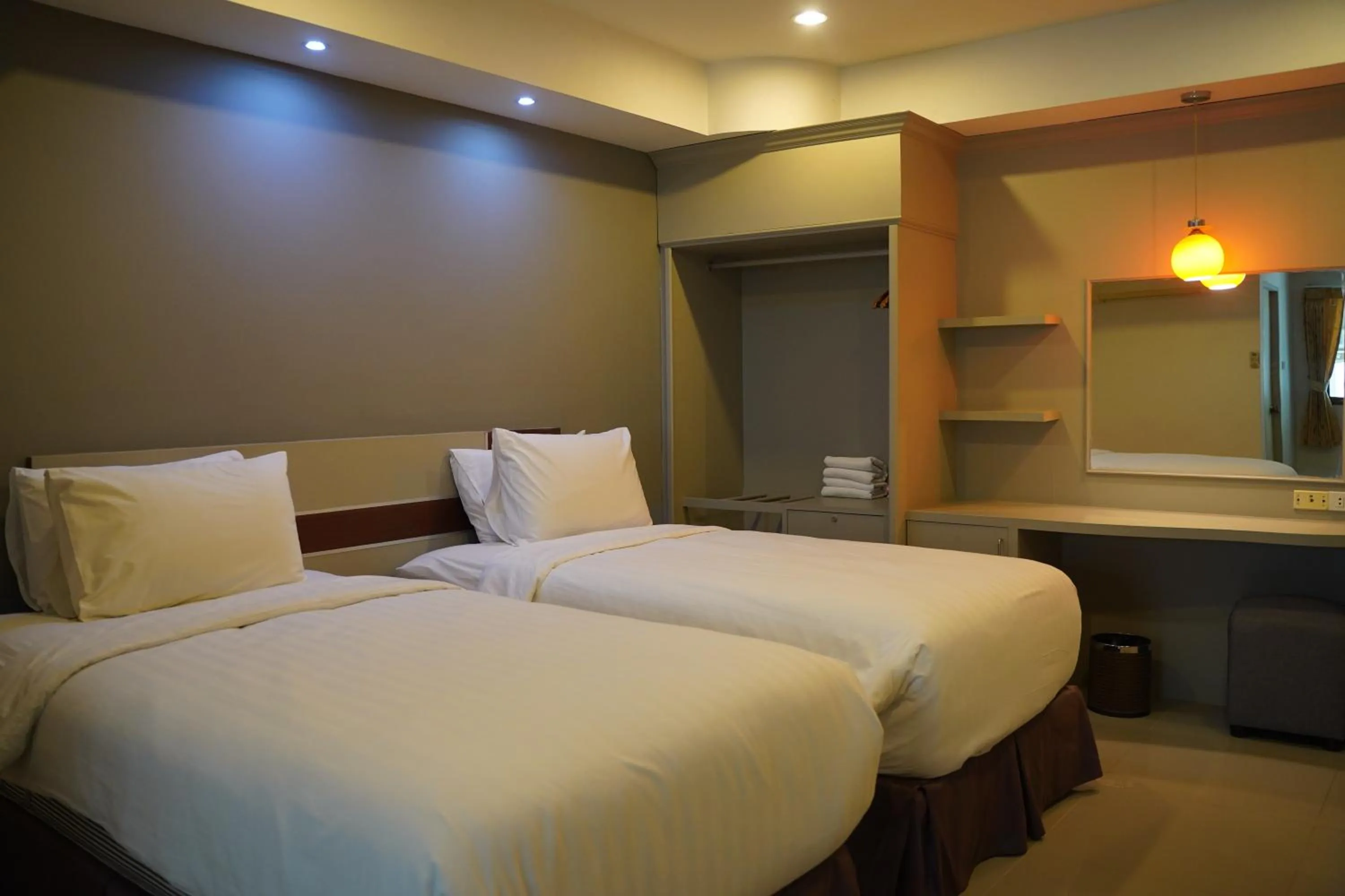 Bedroom, Bed in V Style Pattaya North Beach