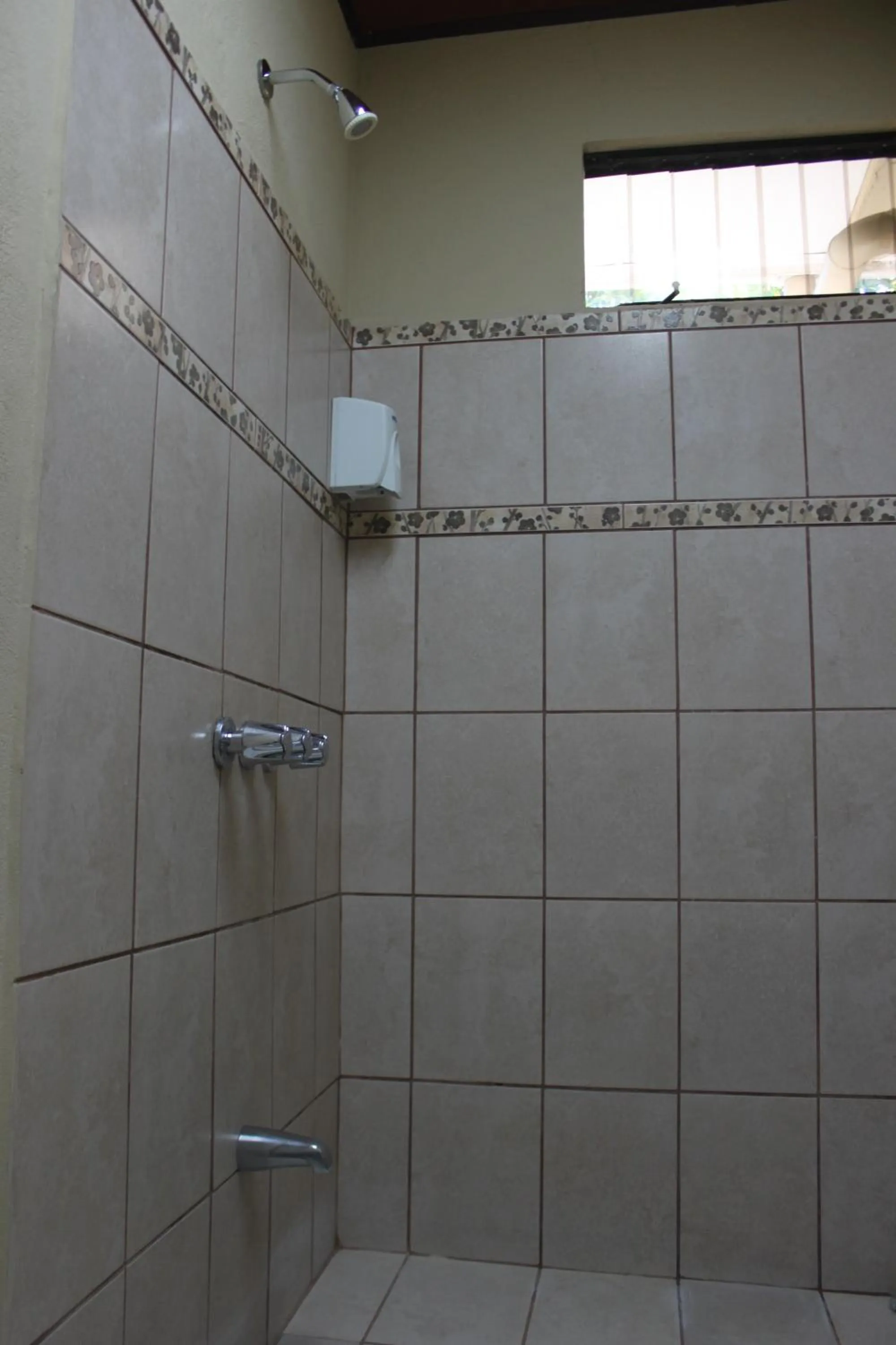 Bathroom in Hotel Santa Maria Inn