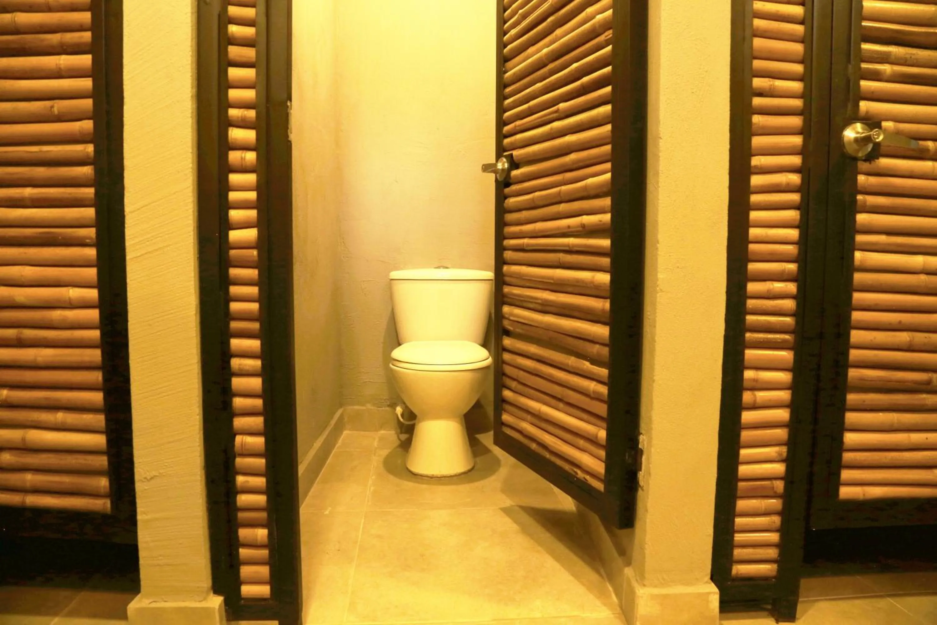 Public Bath in Santuario Getsemani Hostel