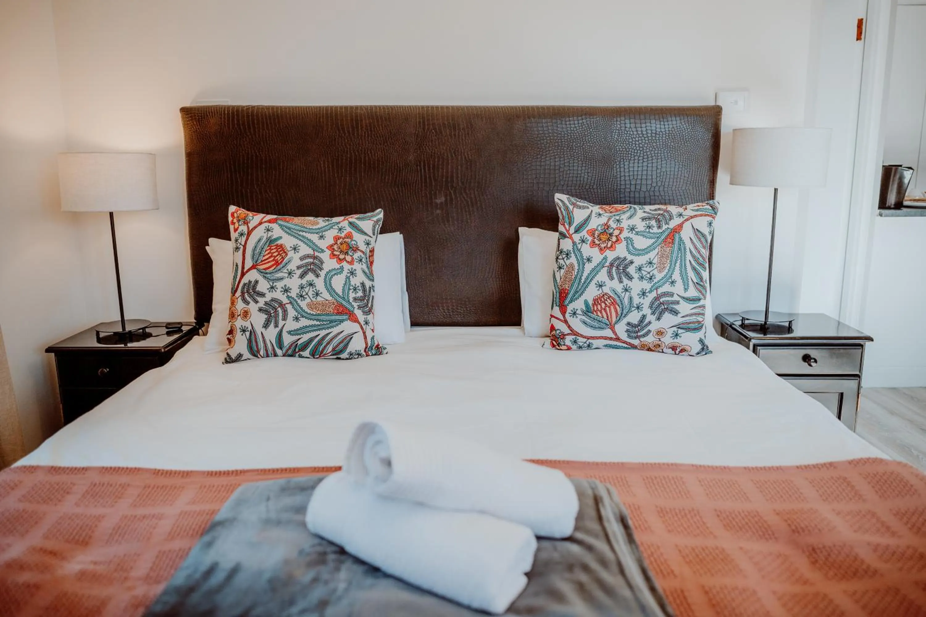 Photo of the whole room, Bed in Manley Wine Estate