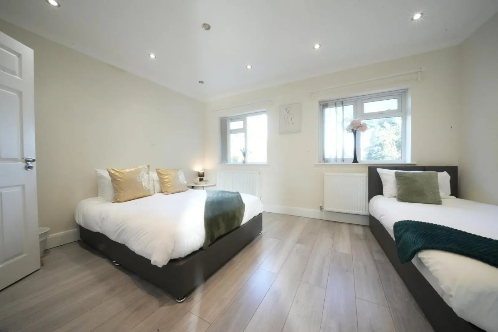 Bed in The Close Airport