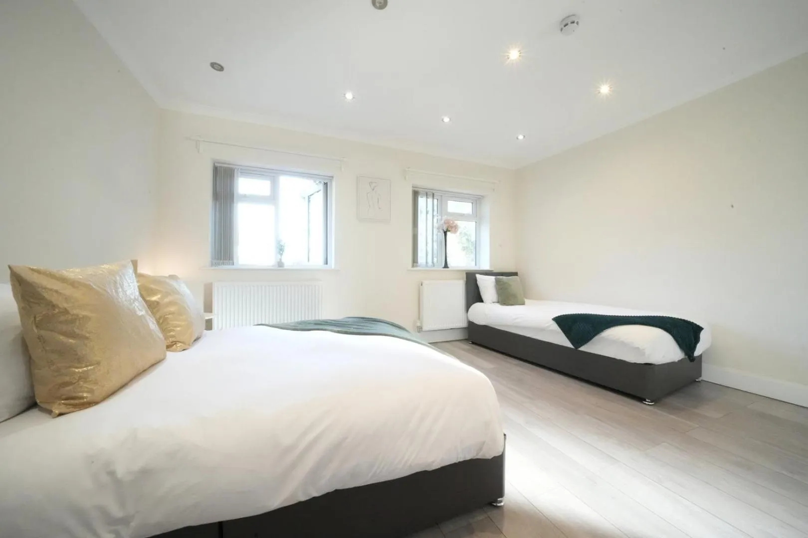 Bed in The Close Airport