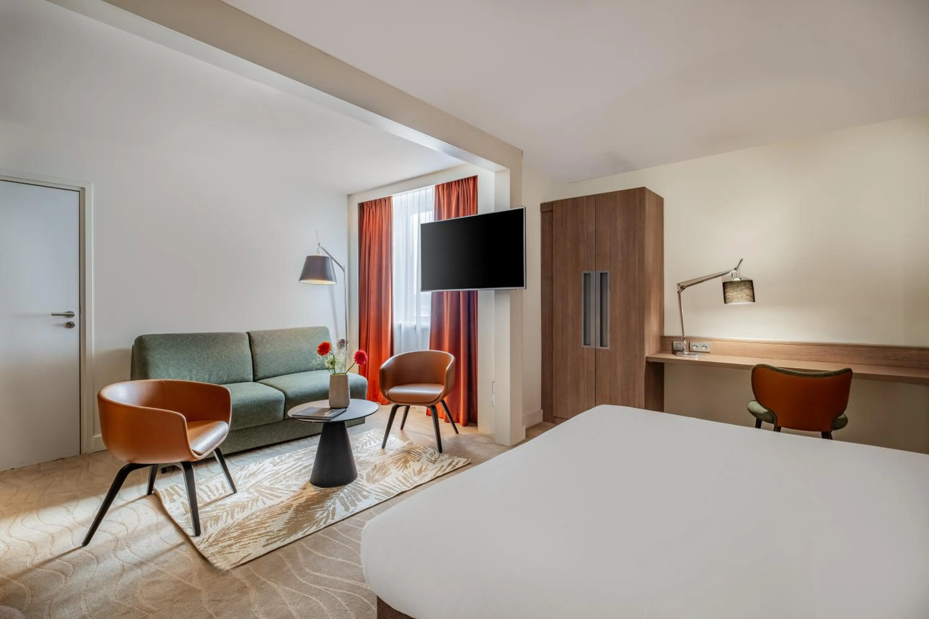 Bedroom, Bed in Novotel Lyon Centre-Confluence Bord de Saone