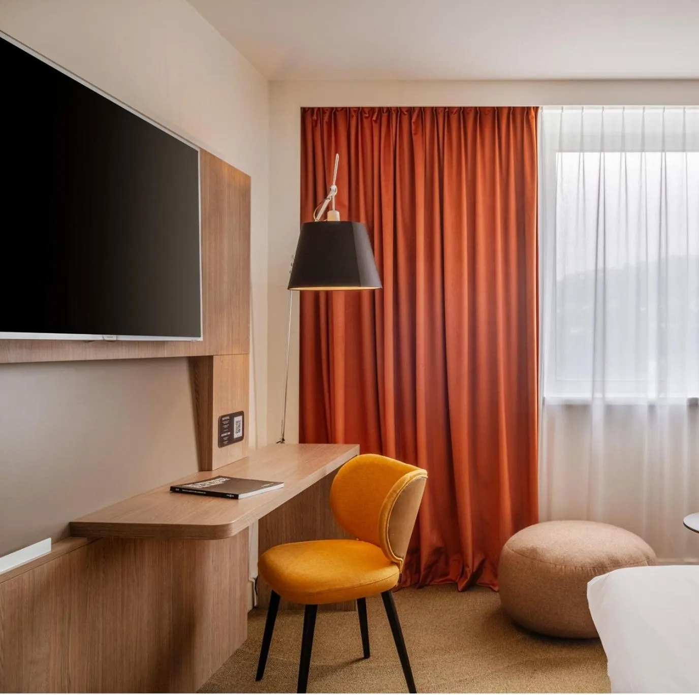 TV and multimedia in Novotel Lyon Centre-Confluence Bord de Saone