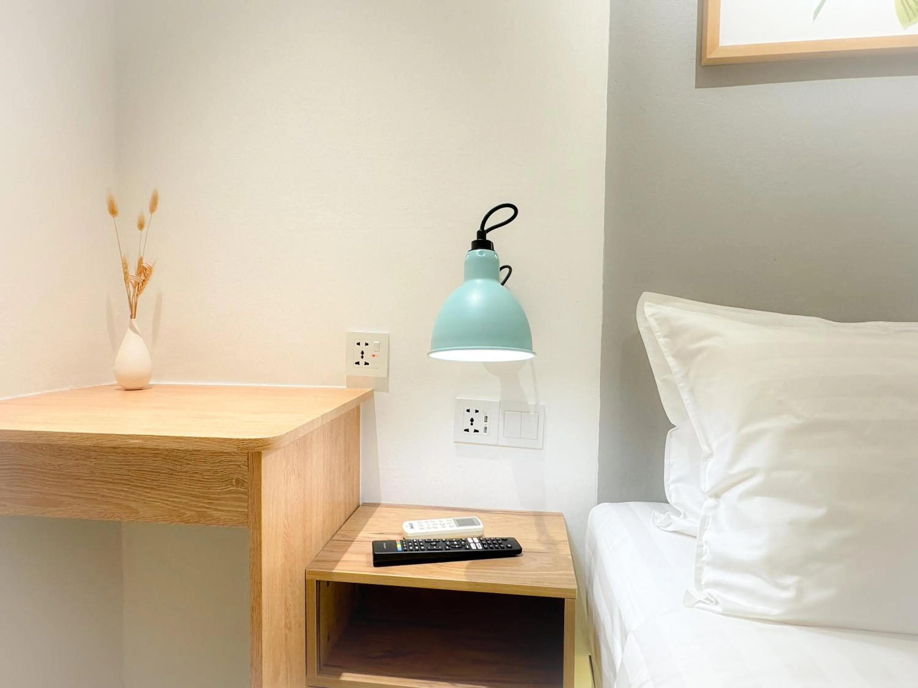 Bedroom, Bed in Apple 1 Hotel Queensbay