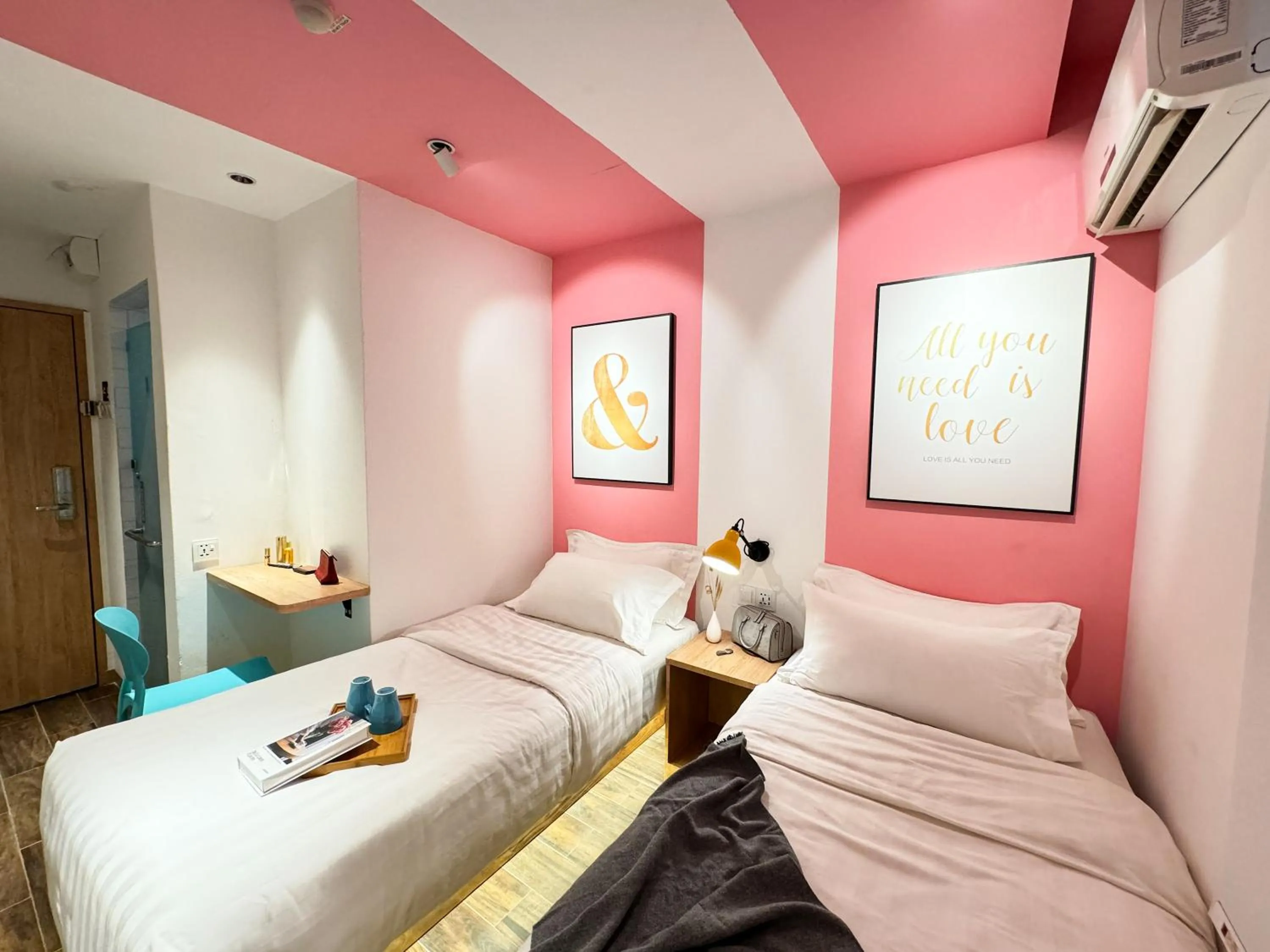 Bed in Apple 1 Hotel Queensbay