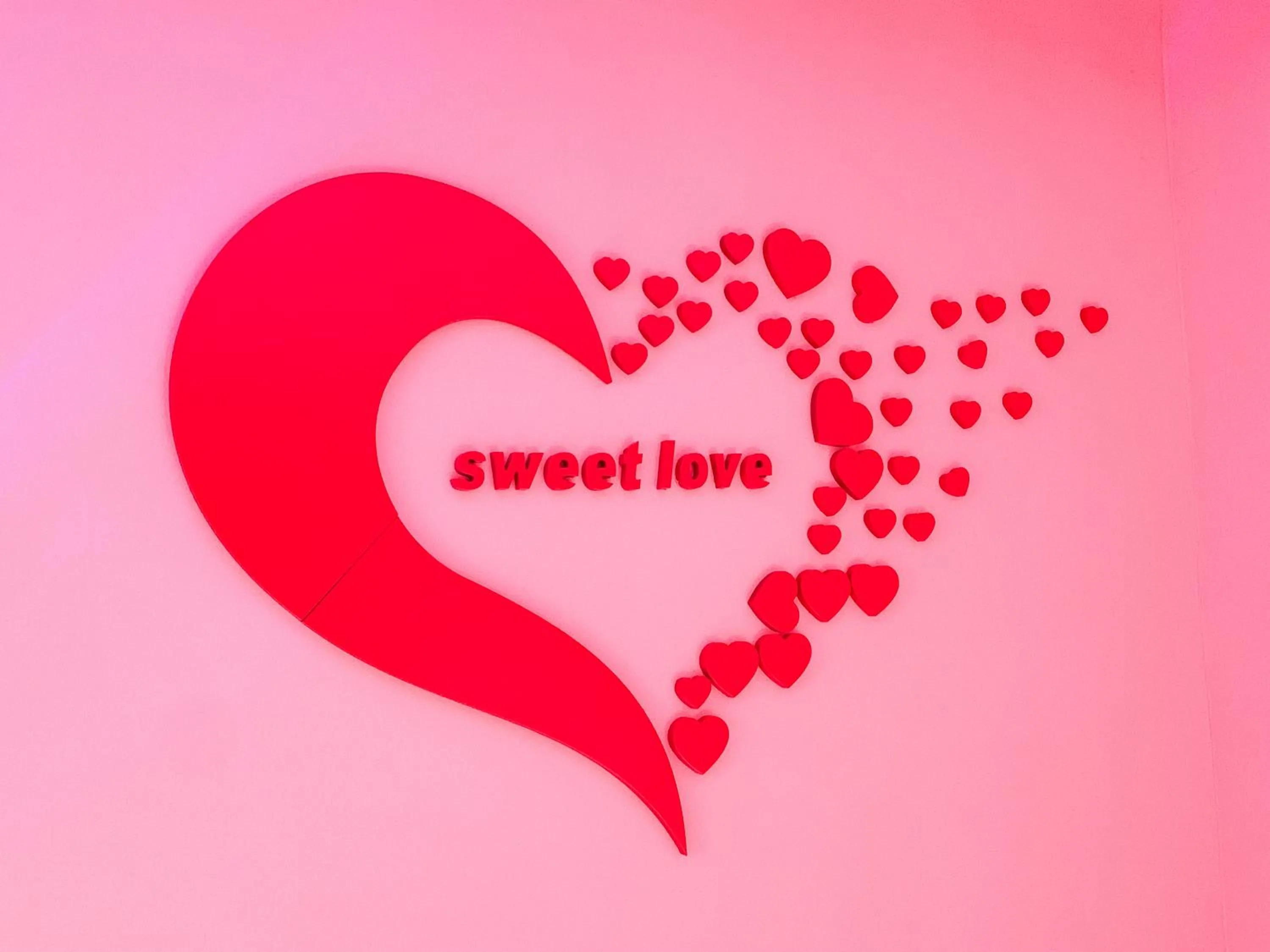 Decorative detail in Apple 1 Hotel Queensbay