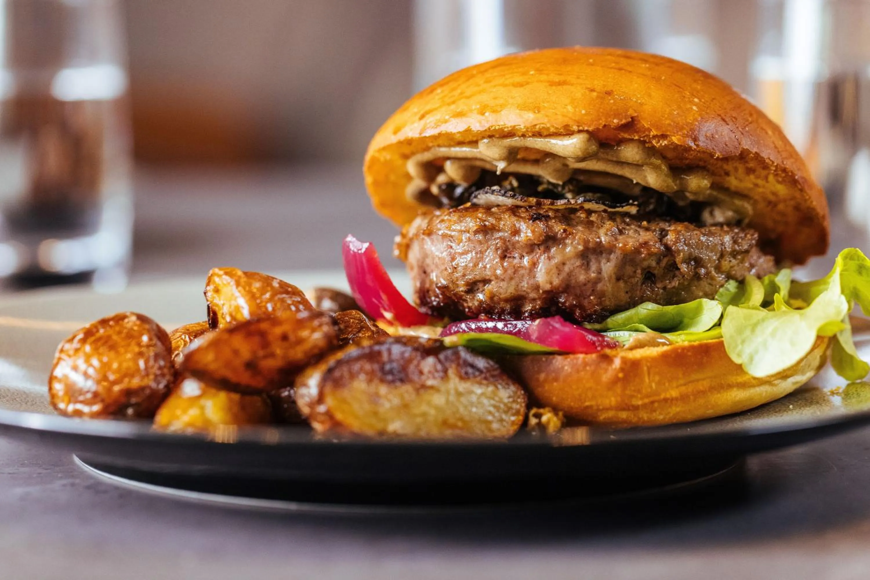 Restaurant/places to eat in Fretheim Hotel