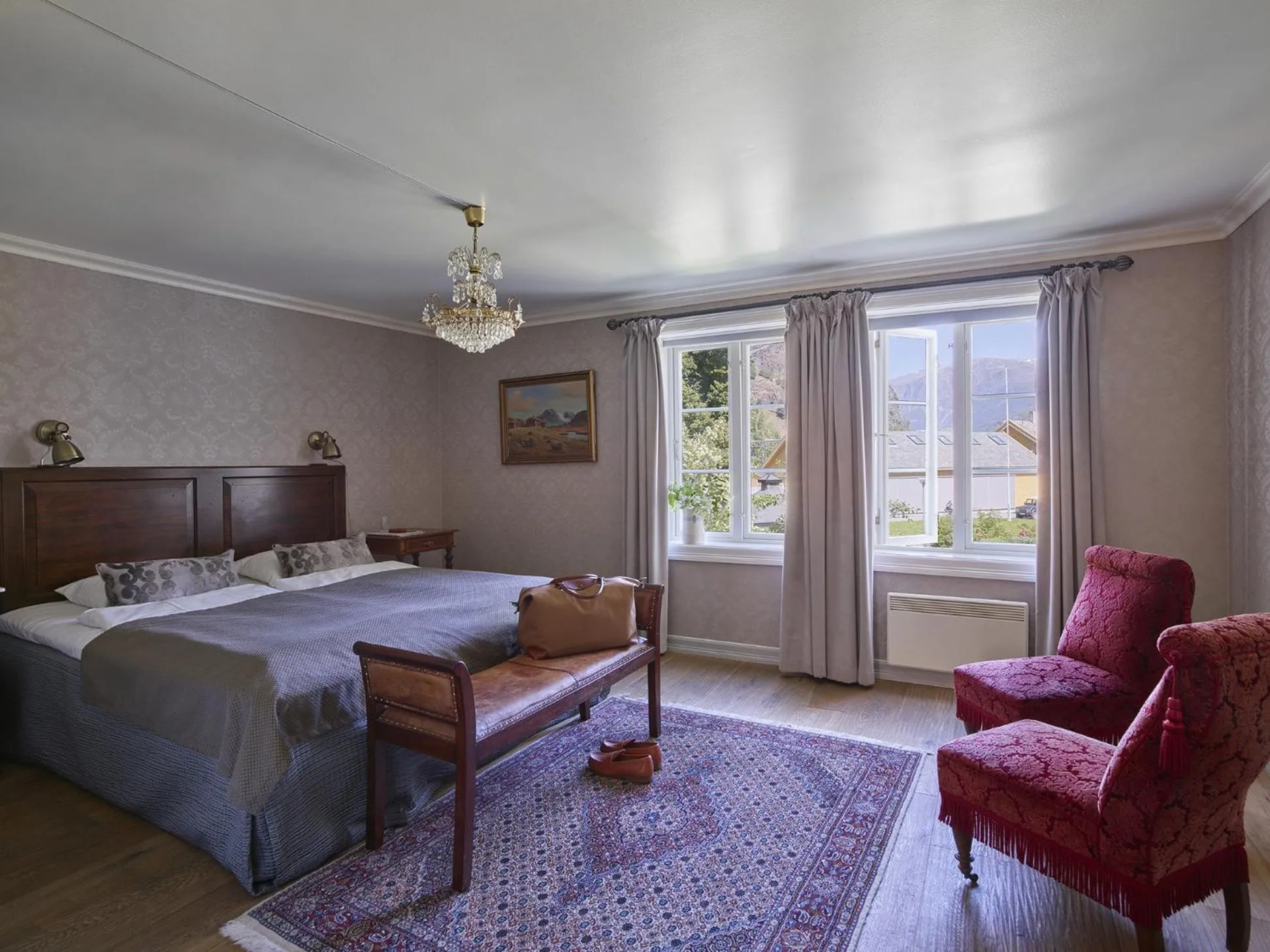Photo of the whole room, Bed in Fretheim Hotel