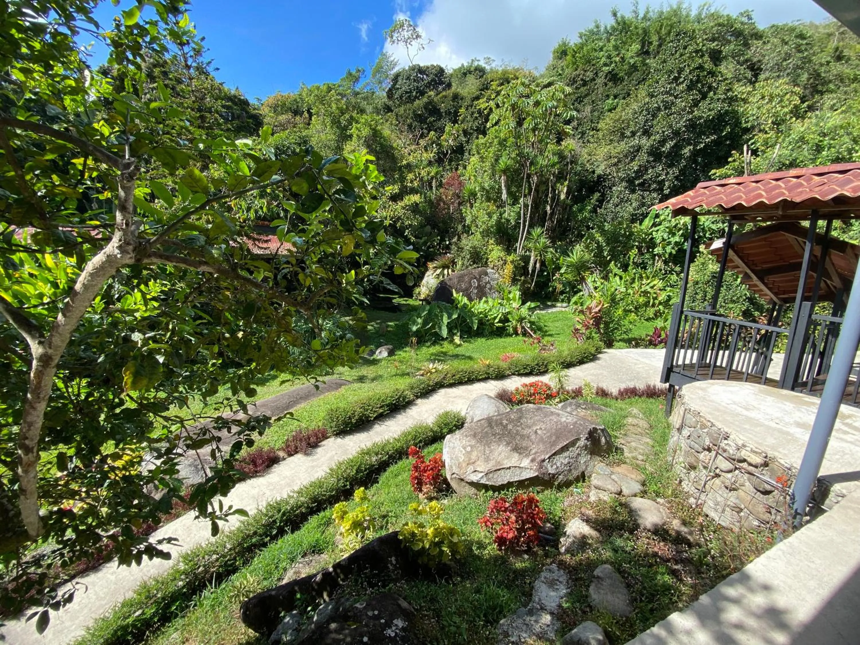 Lake view in Jardines Secretos