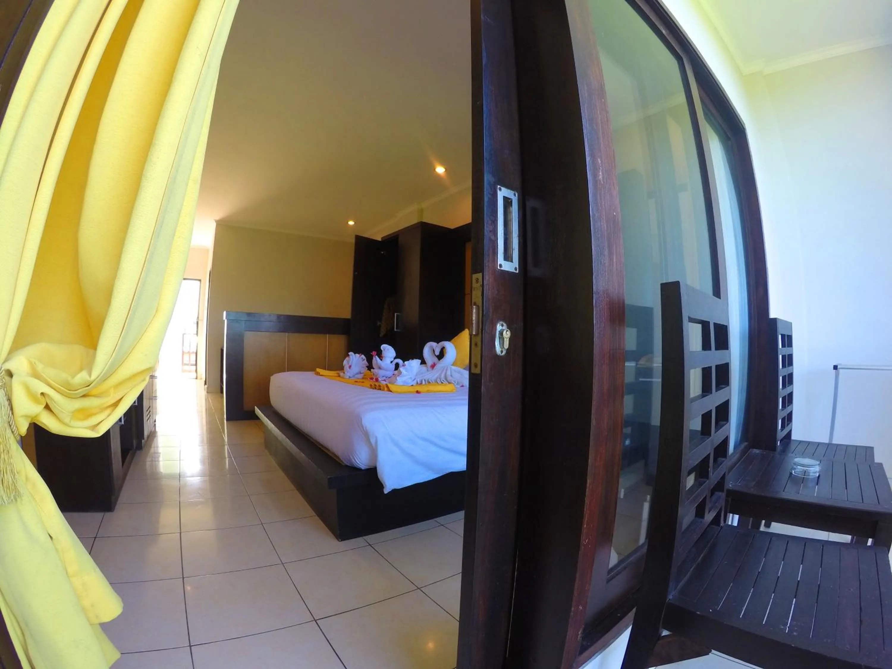 Photo of the whole room, Bed in Mamo Hotel Uluwatu