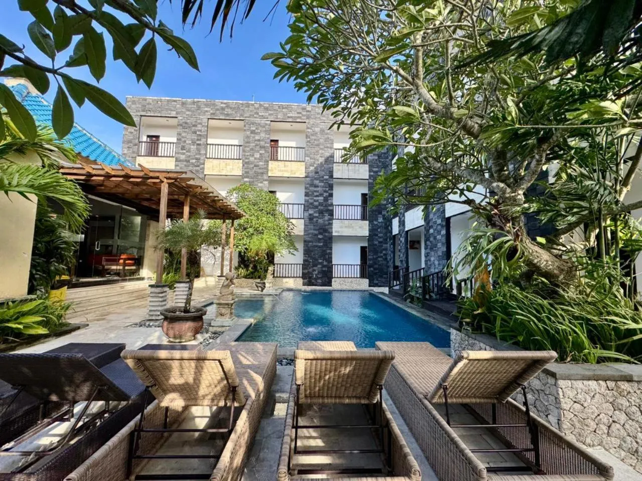 Property building in Mamo Hotel Uluwatu