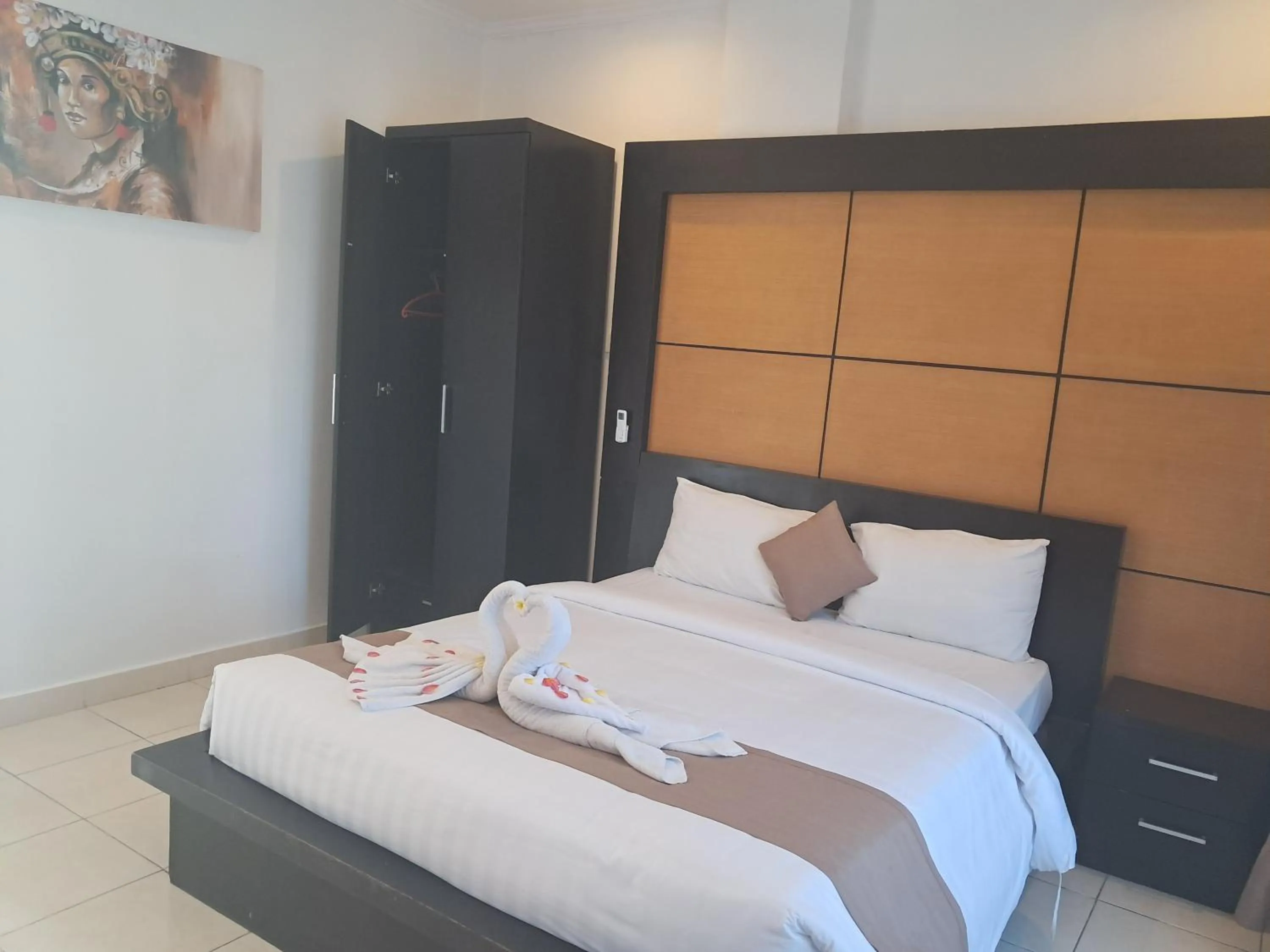 Bed in Mamo Hotel Uluwatu