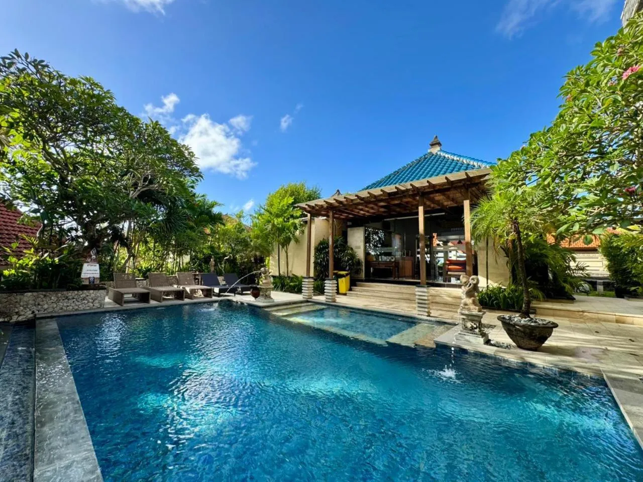 Property building in Mamo Hotel Uluwatu