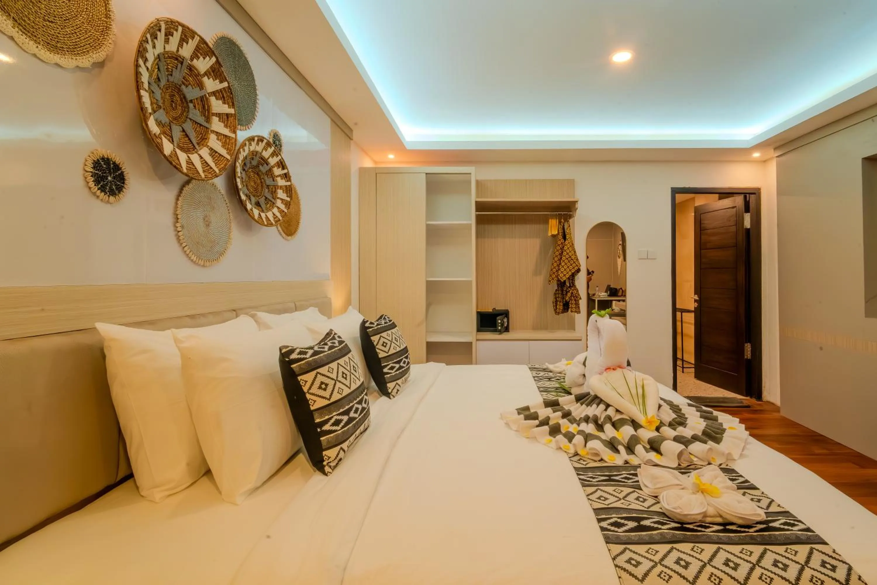 Bed in Mamo Hotel Uluwatu