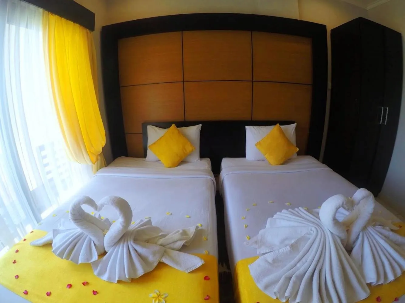 Photo of the whole room, Bed in Mamo Hotel Uluwatu