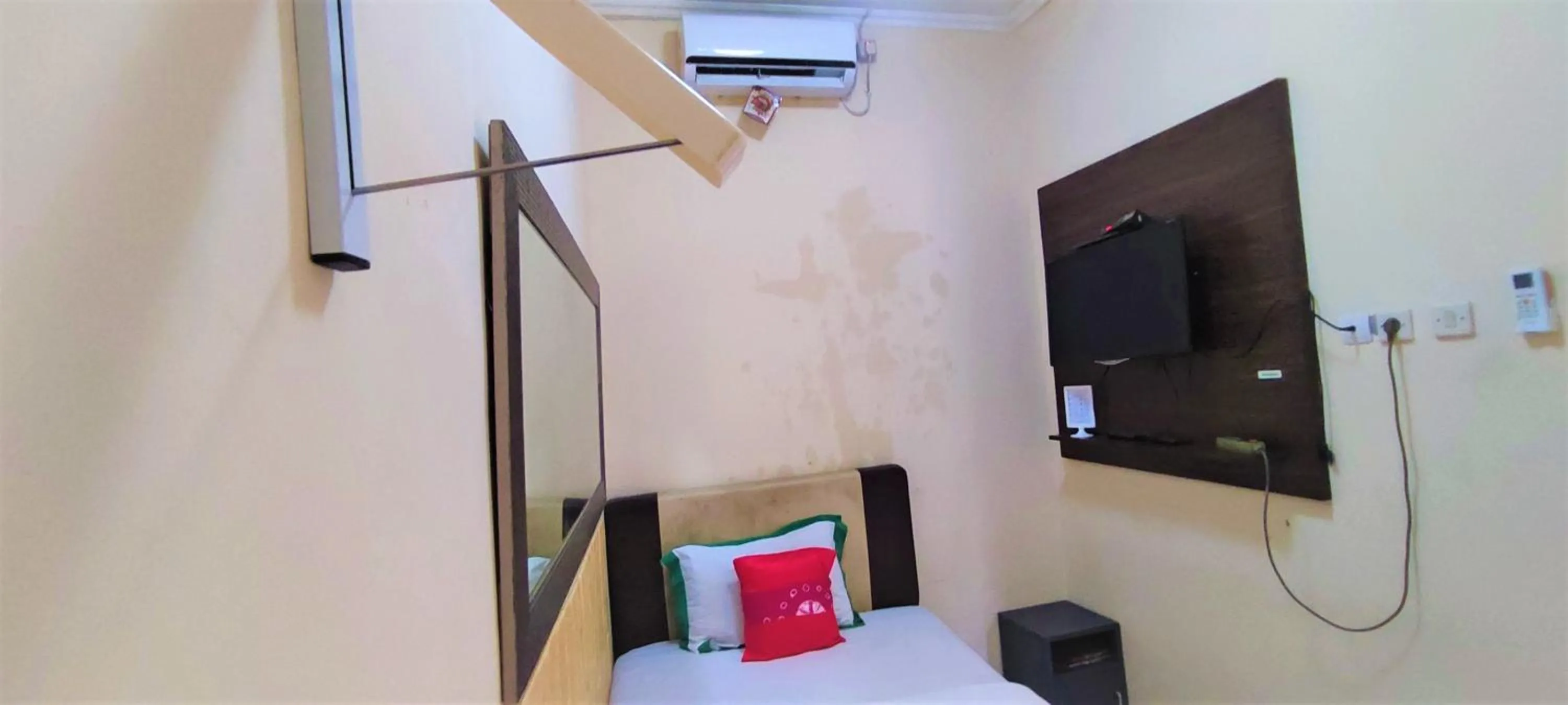 Bedroom in Bakom Inn Syariah