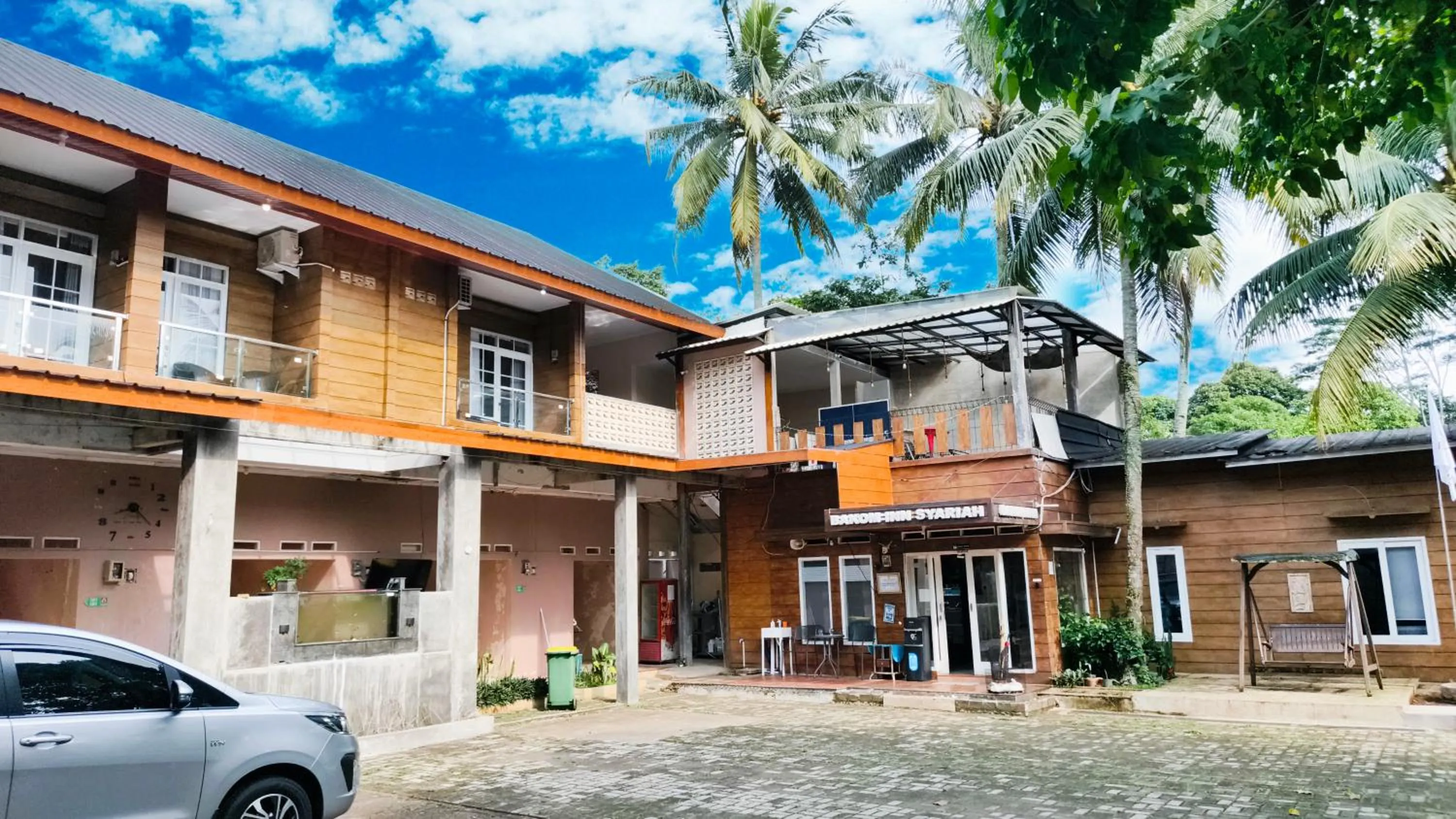 Property building in Bakom Inn Syariah