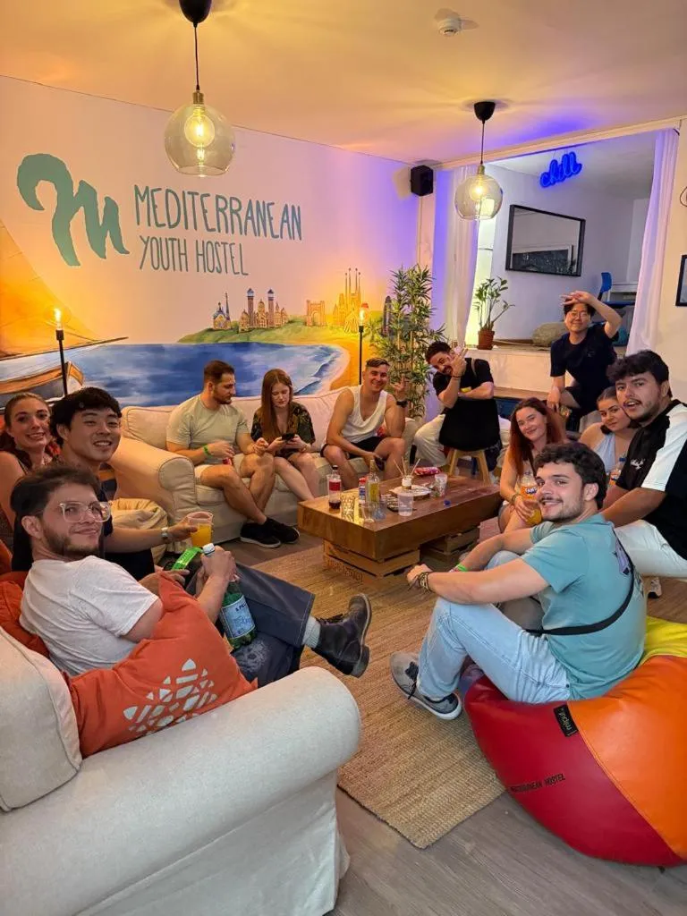 Dining area in Mediterranean Hostel Barcelona