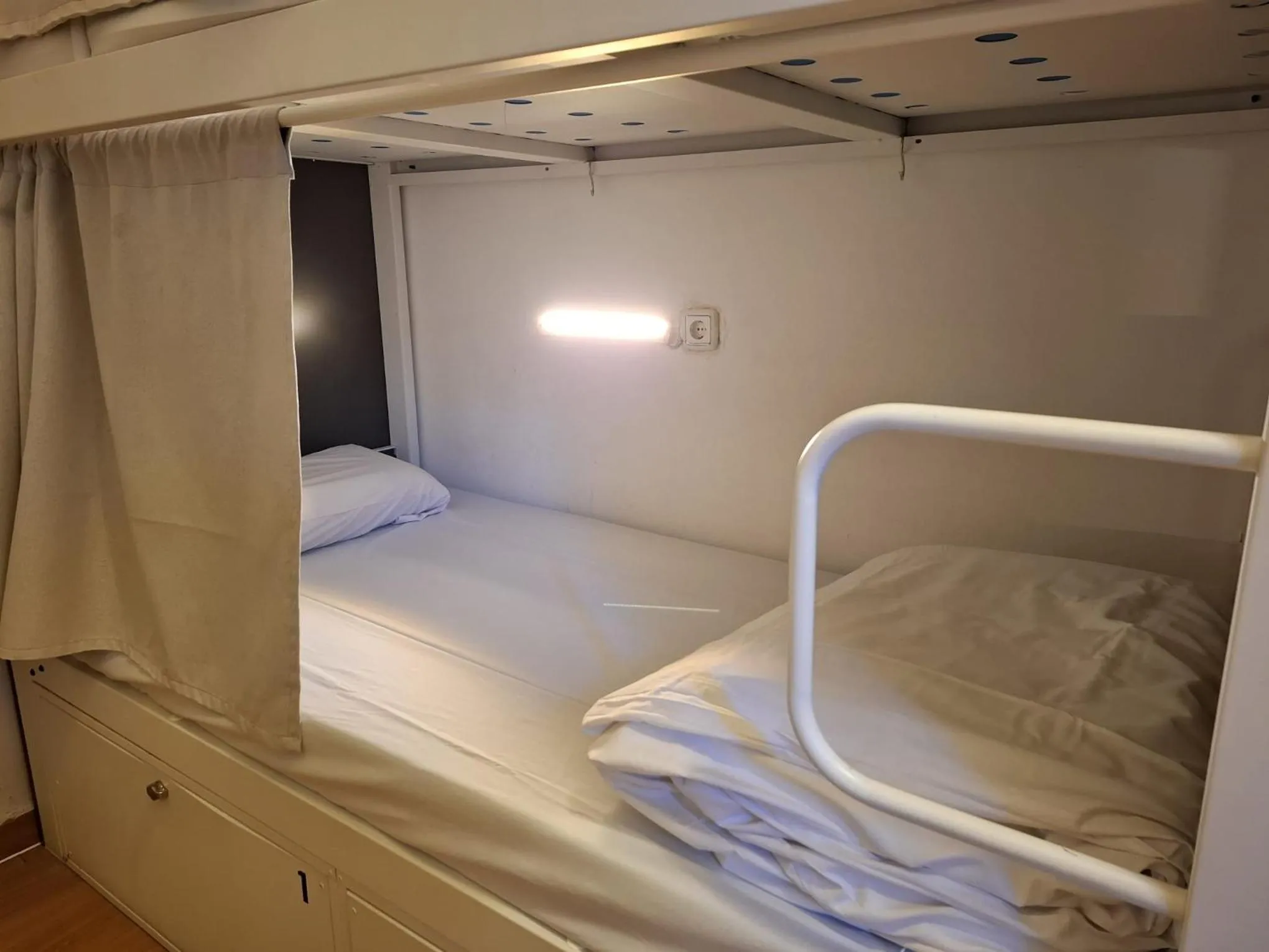 Bed in Mediterranean Hostel Barcelona