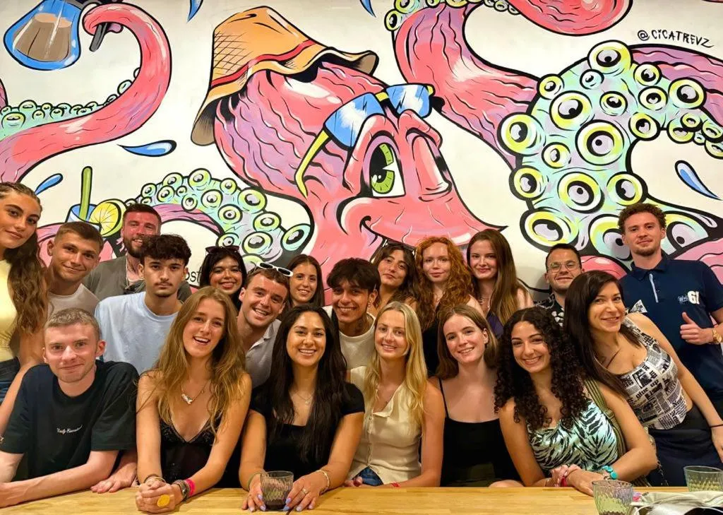 Communal kitchen in Mediterranean Hostel Barcelona