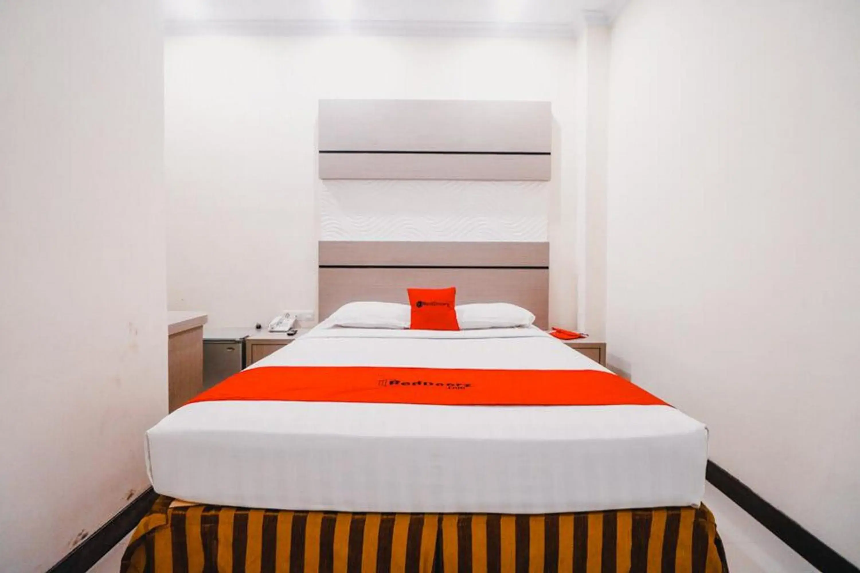 Suite in Reddoorz Plus near Makassar Town Square Suite in Reddoorz Plus near Makassar Town Square