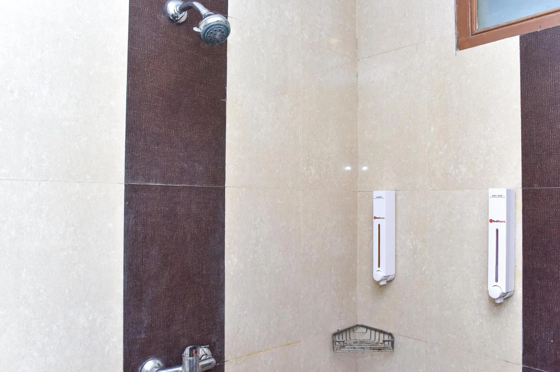 Bathroom in RedDoorz Plus near Sultan Hasanuddin Airport