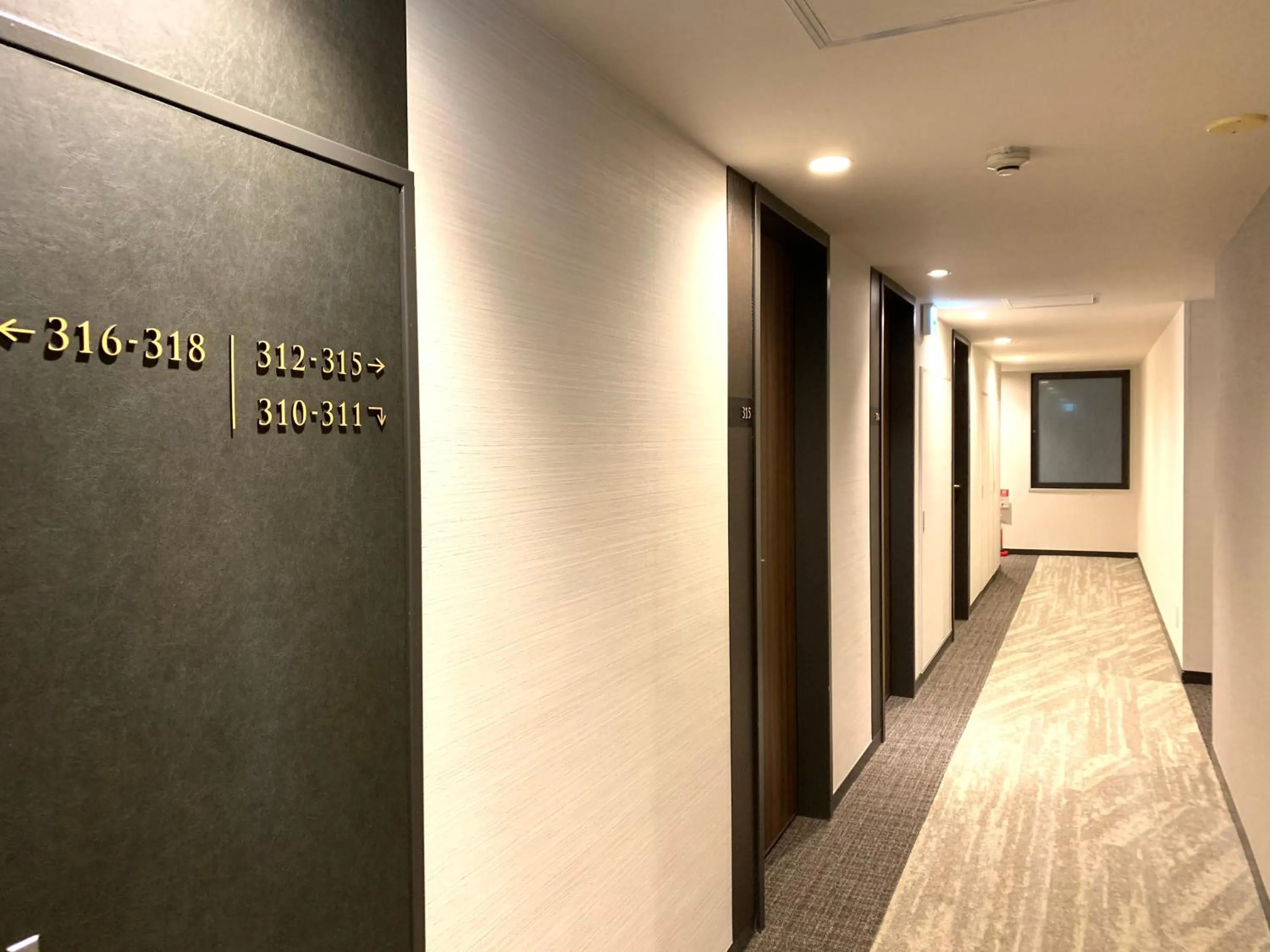 Osaka Riverside Hotel