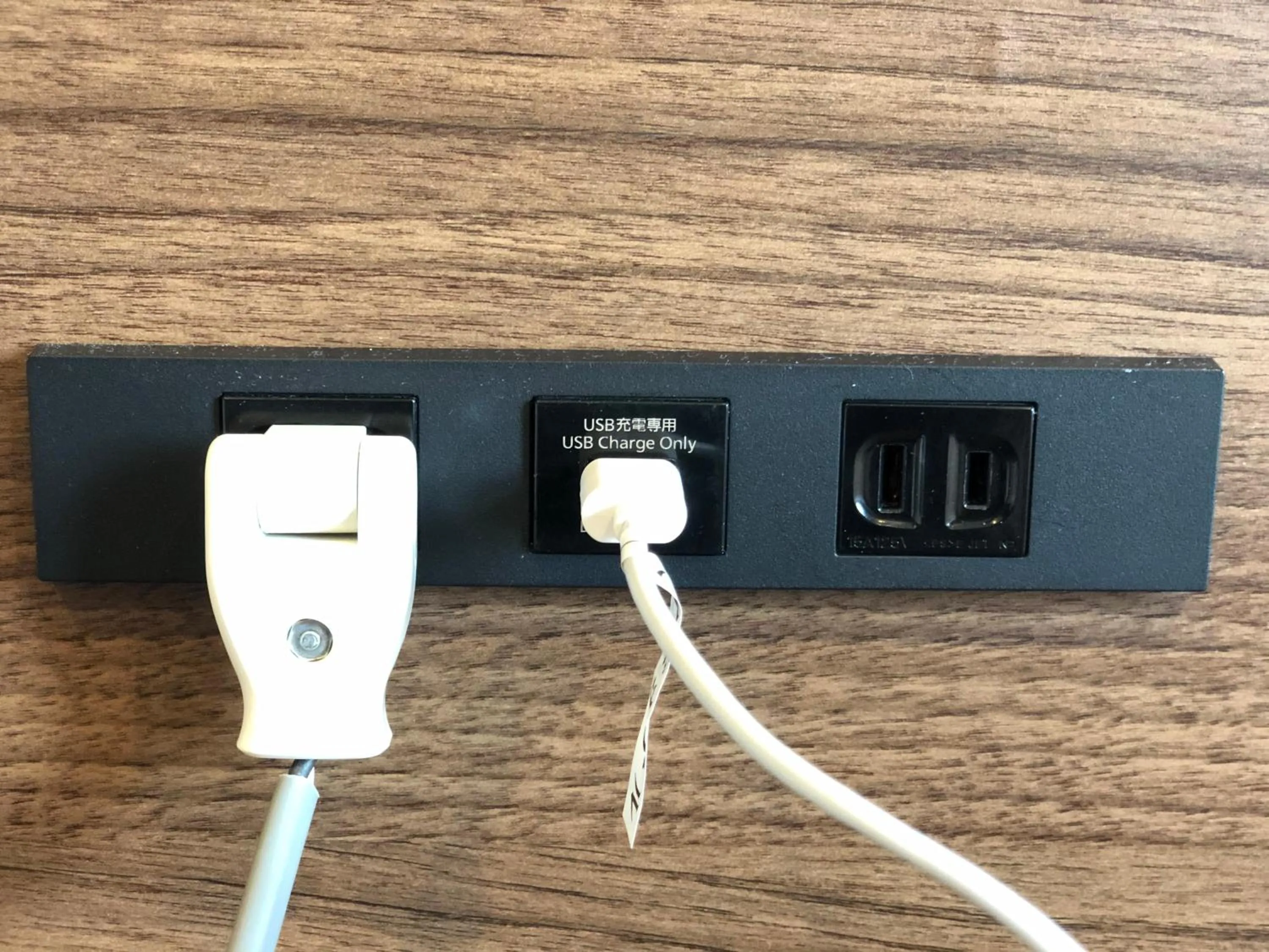 Photo of the whole room in Osaka Riverside Hotel