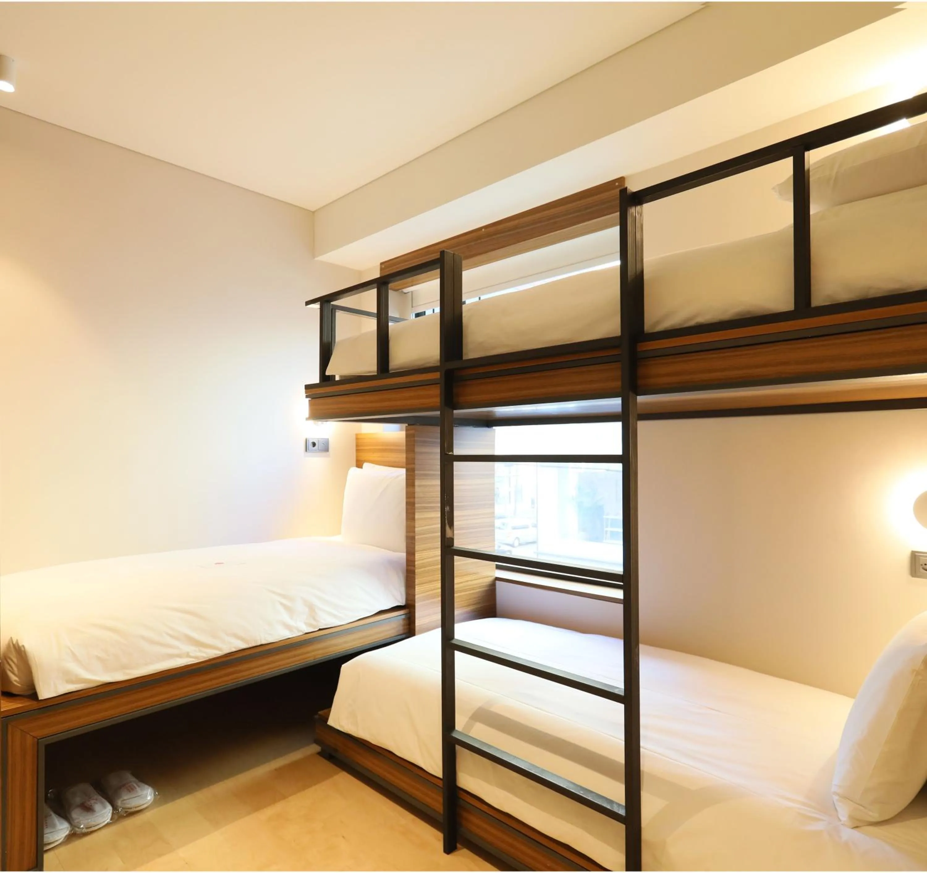 bunk bed, Bed in Patio 7