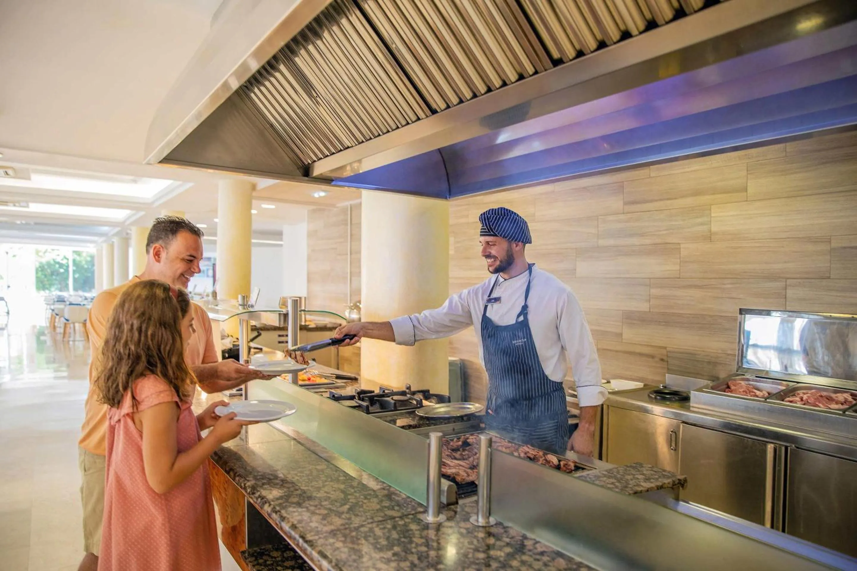 Restaurant/places to eat in Hotel Servigroup Galua