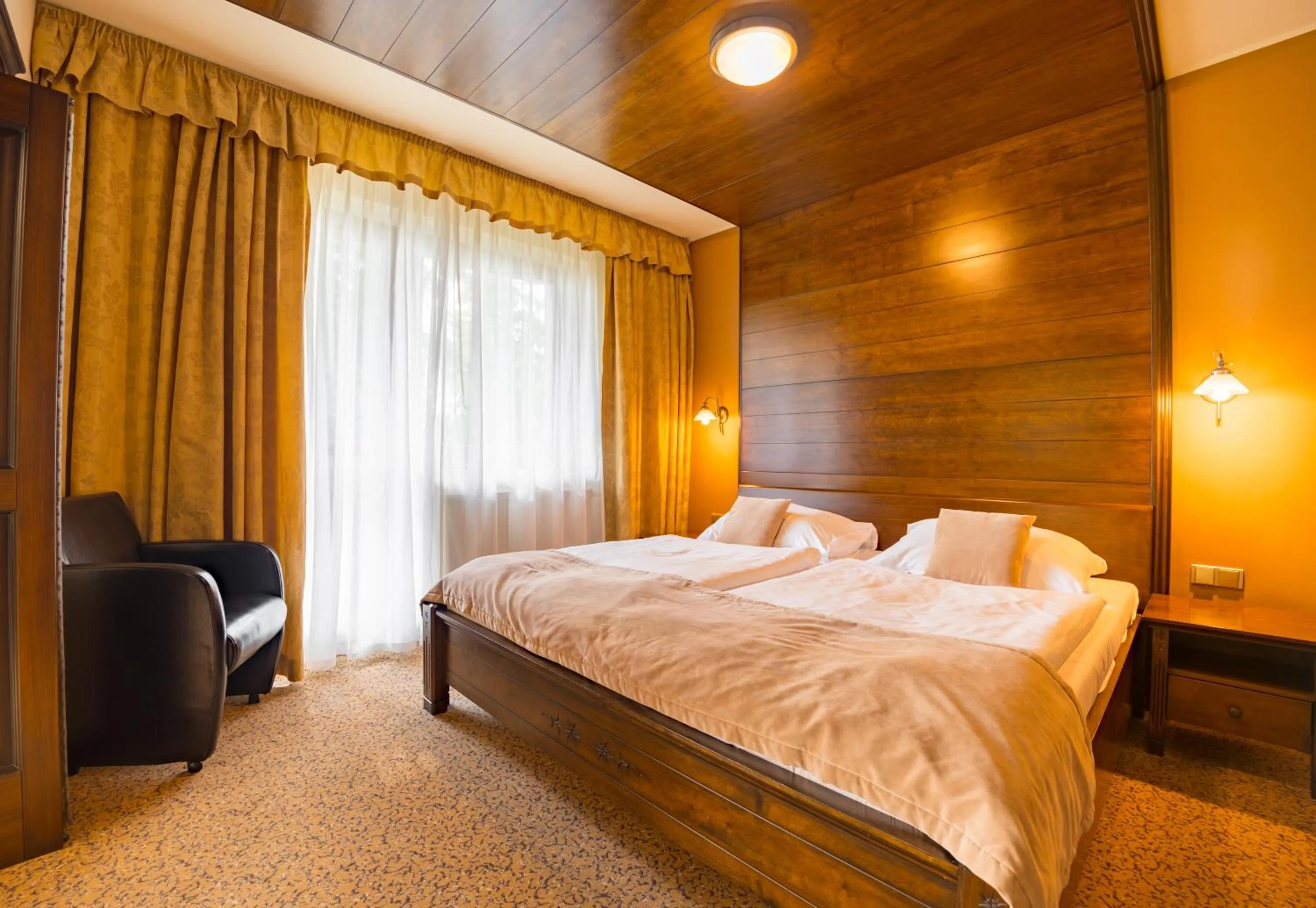 Bedroom, Bed in APLEND Wellness Hotel Borovica