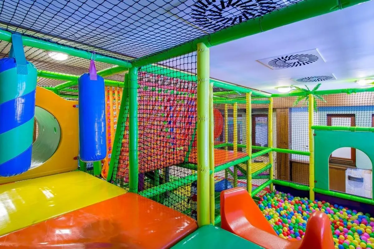 Kids's club in APLEND Wellness Hotel Borovica