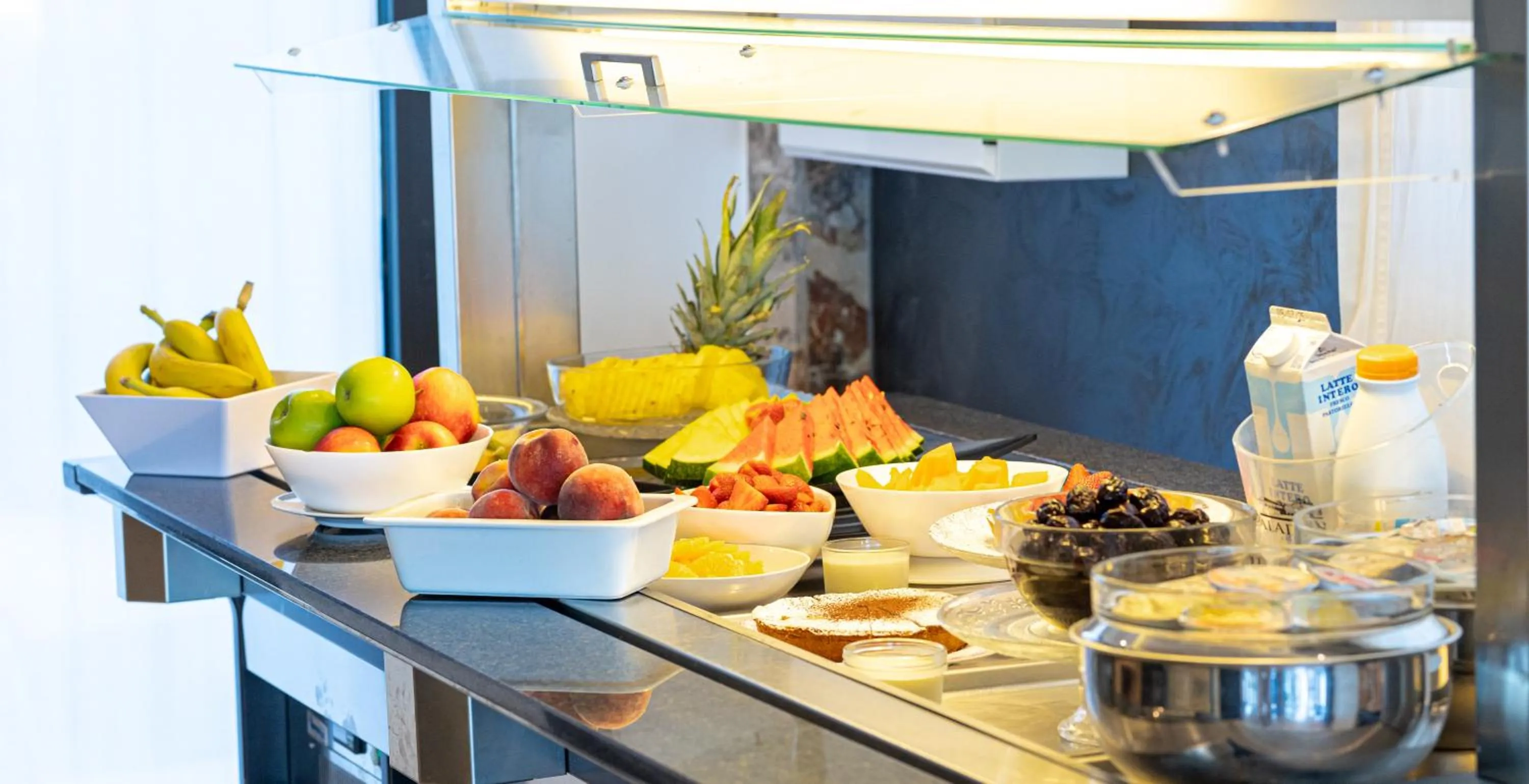 Restaurant/places to eat in Hotel Sayonara