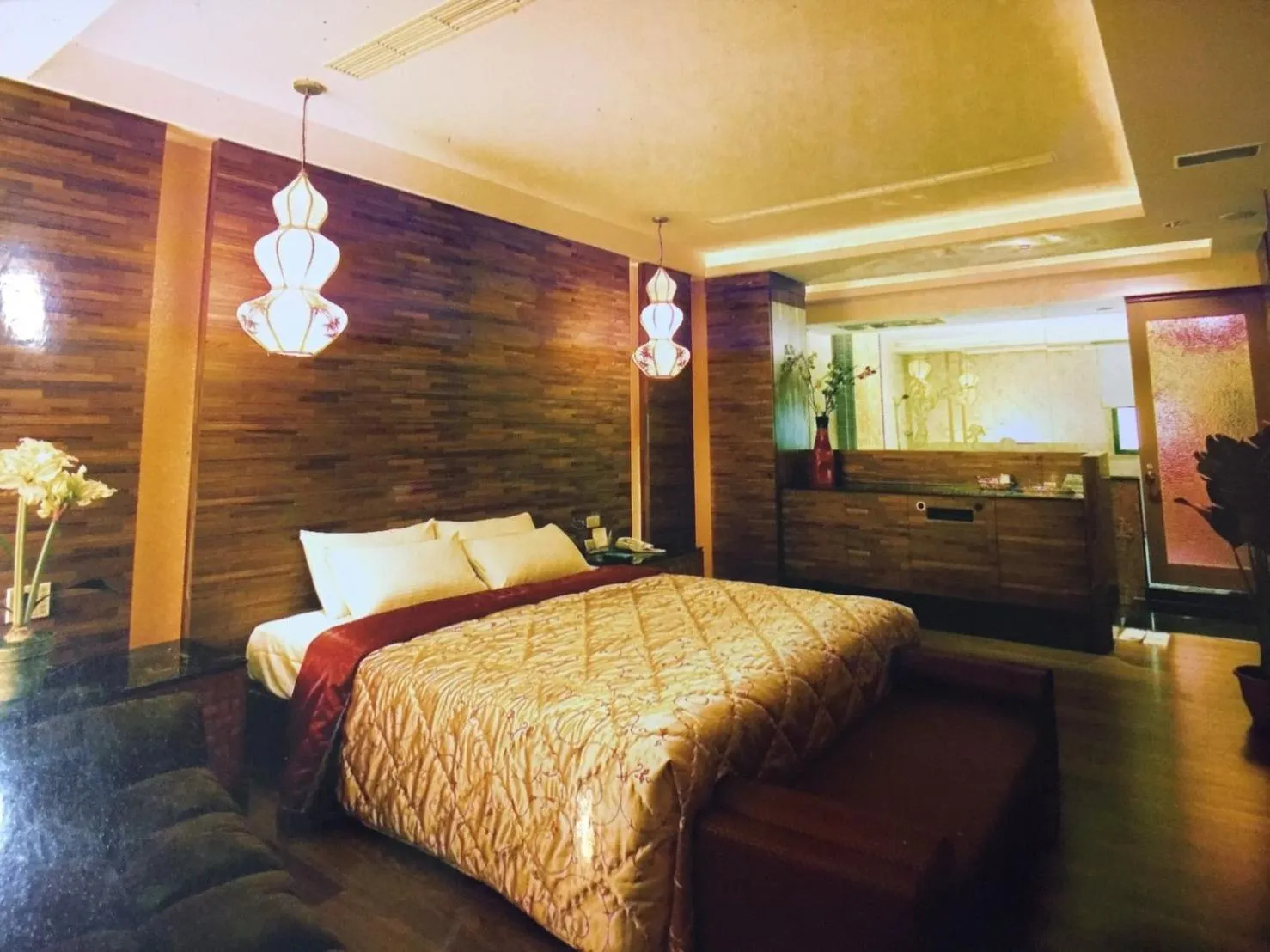 bunk bed, Bed in Chateau Motel & Spa