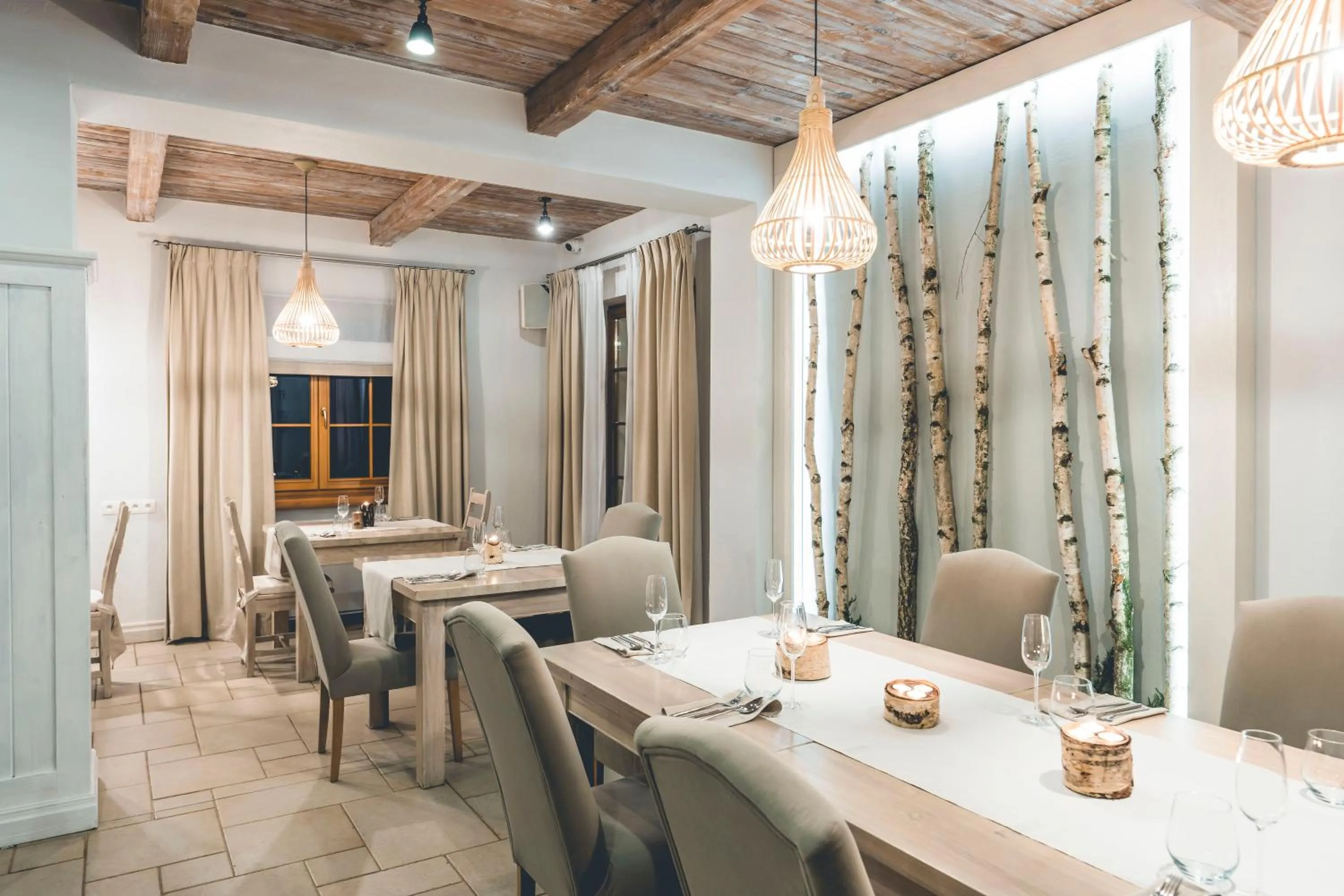 Restaurant/places to eat in Łubinowe Wzgórze - Wioska Zdrowia