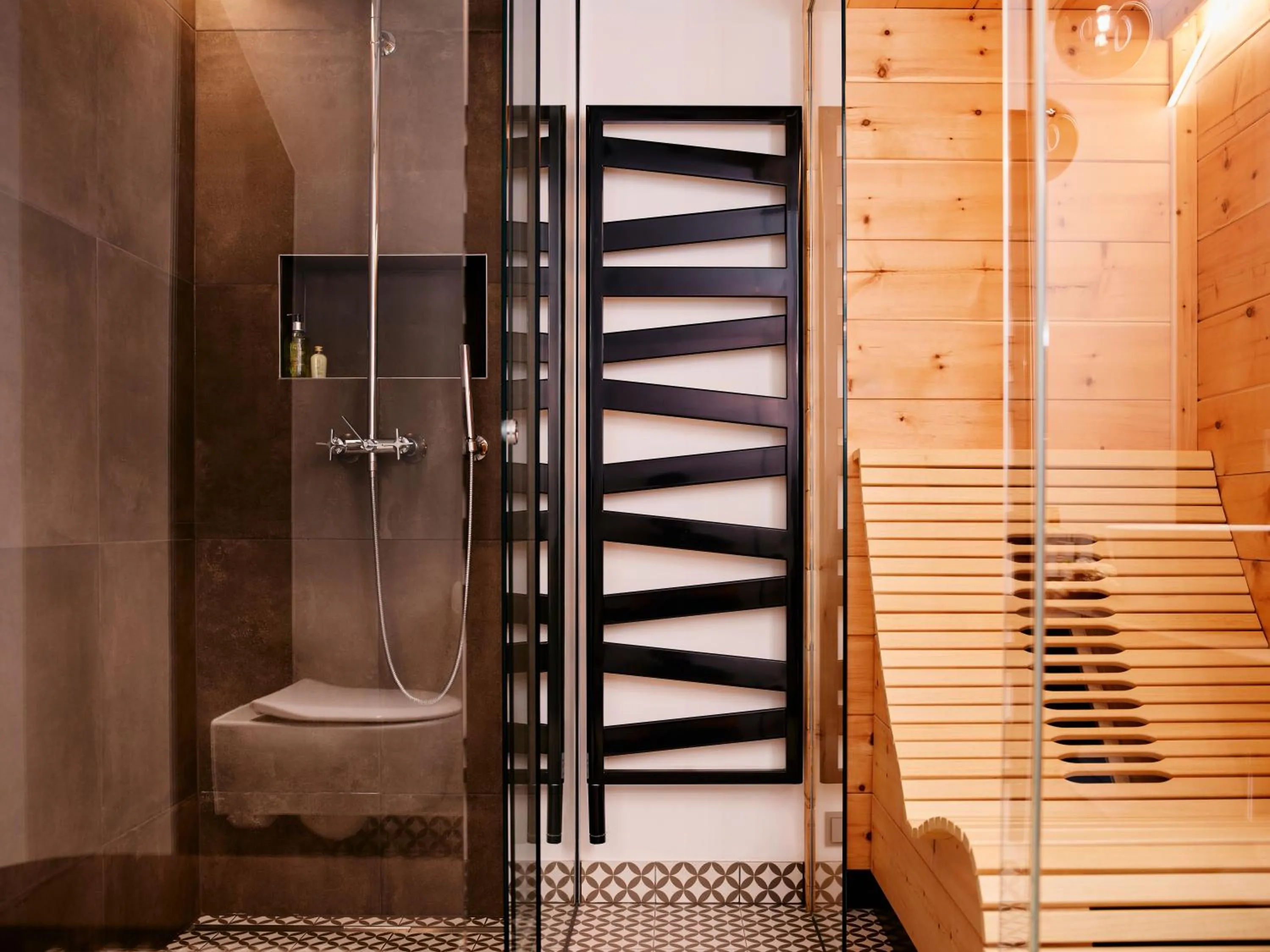 Bathroom in TAUROA Seehotel Grundlsee