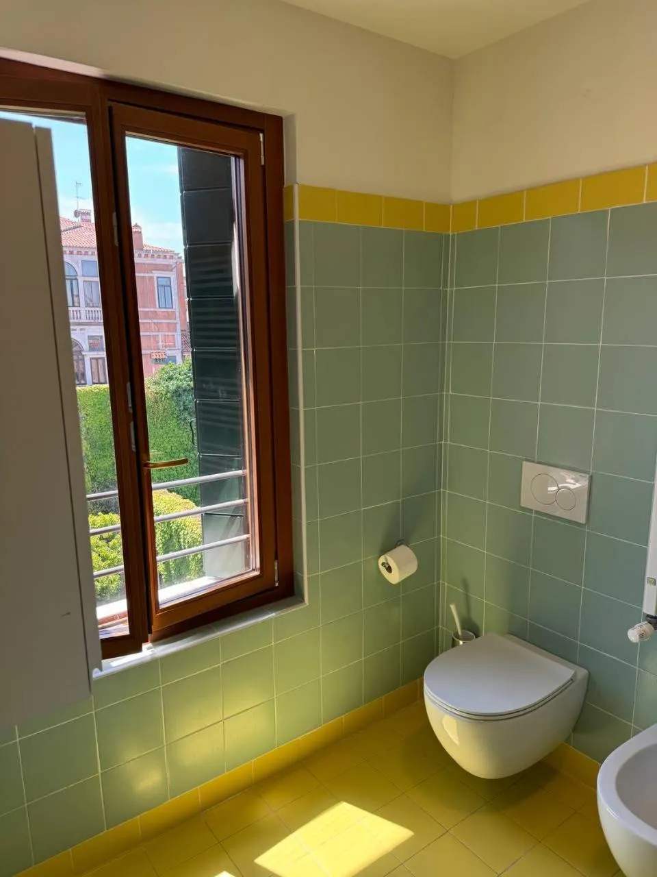 Toilet in Ostello S. Fosca - CPU Venice Hostels