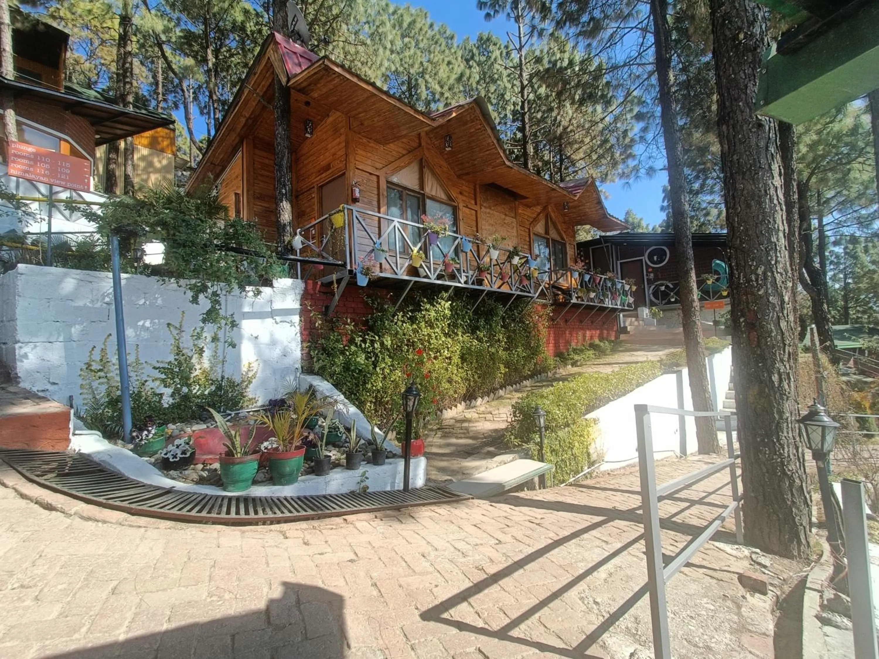 Property building in Zone Connect by The Park, Lansdowne