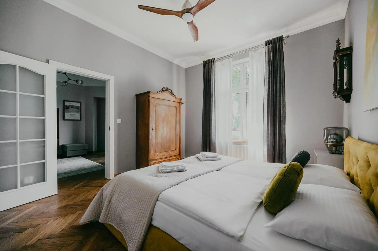 Bed in Antique Apartments Old Town